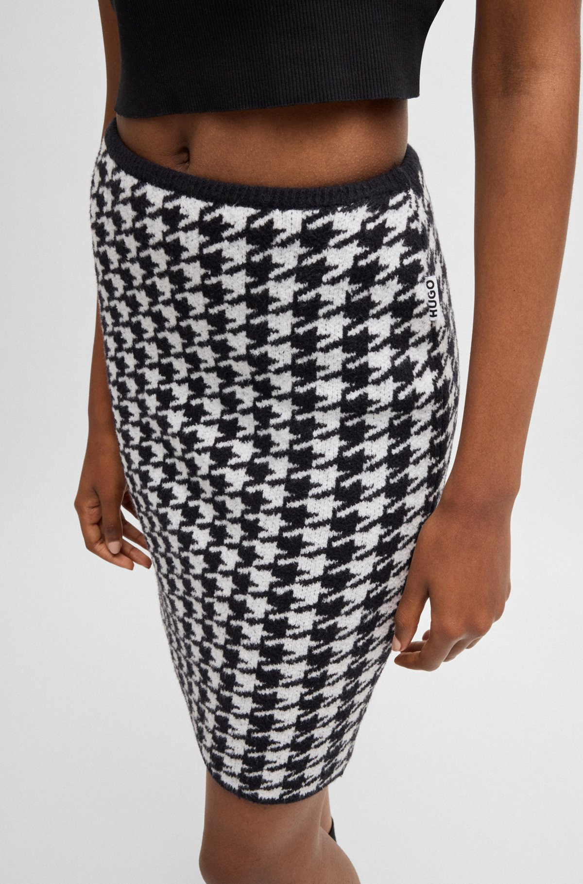 SLIM-FIT MINI SKIRT IN A HOUNDSTOOTH COTTON BLEND - 5