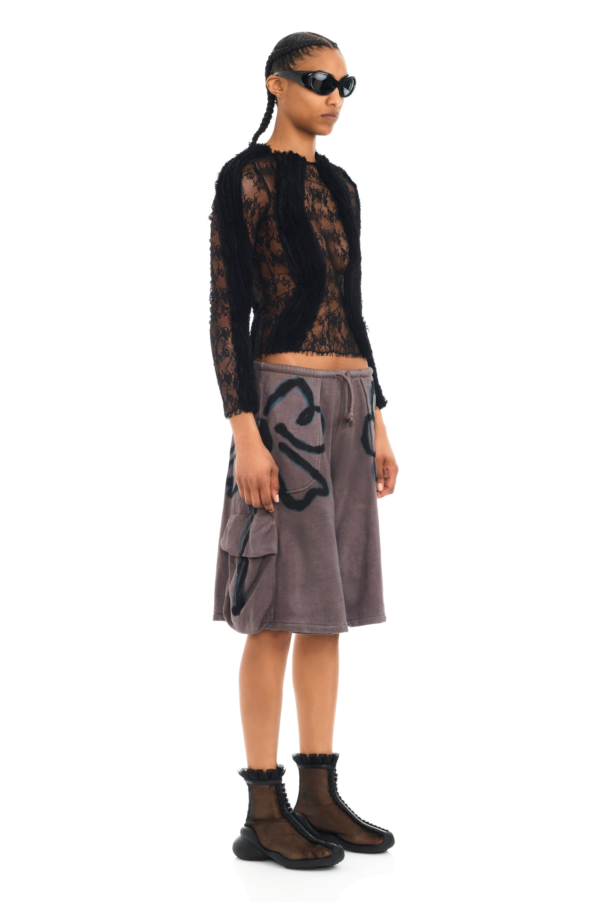CHARCOAL FLOWER CARGO SWEATSHORTS - 4