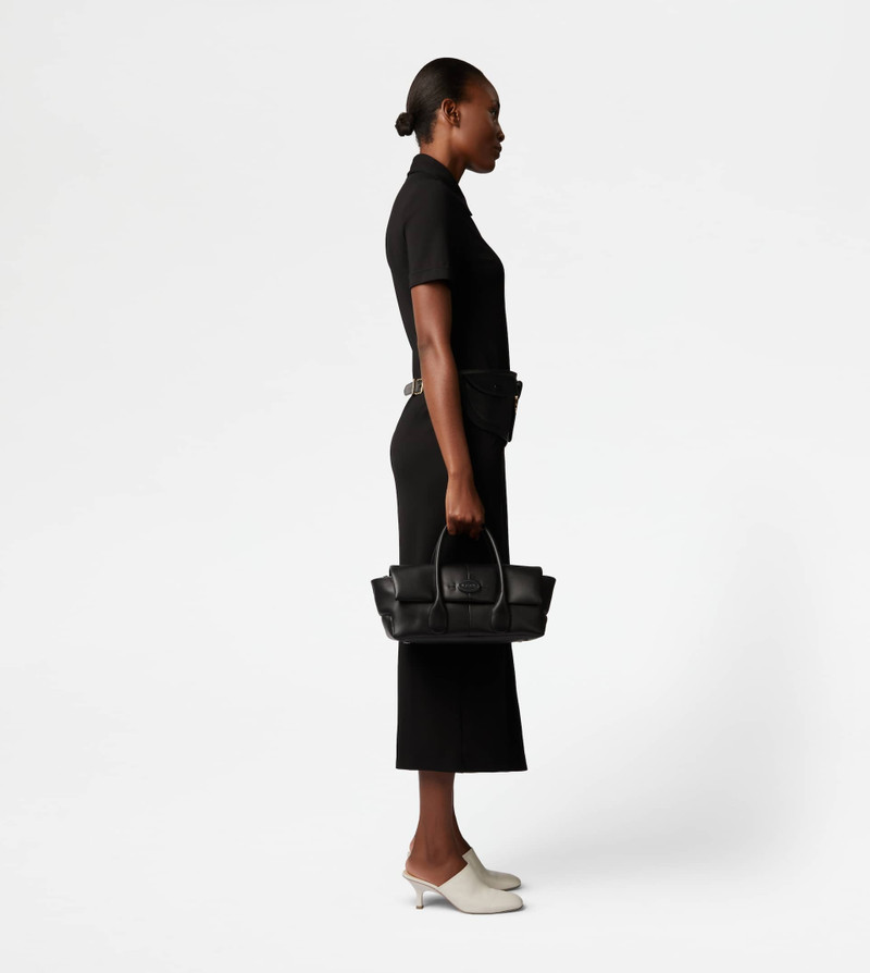 TOD'S DI BAG REVERSE FLAP IN LEATHER SMALL - BLACK 3