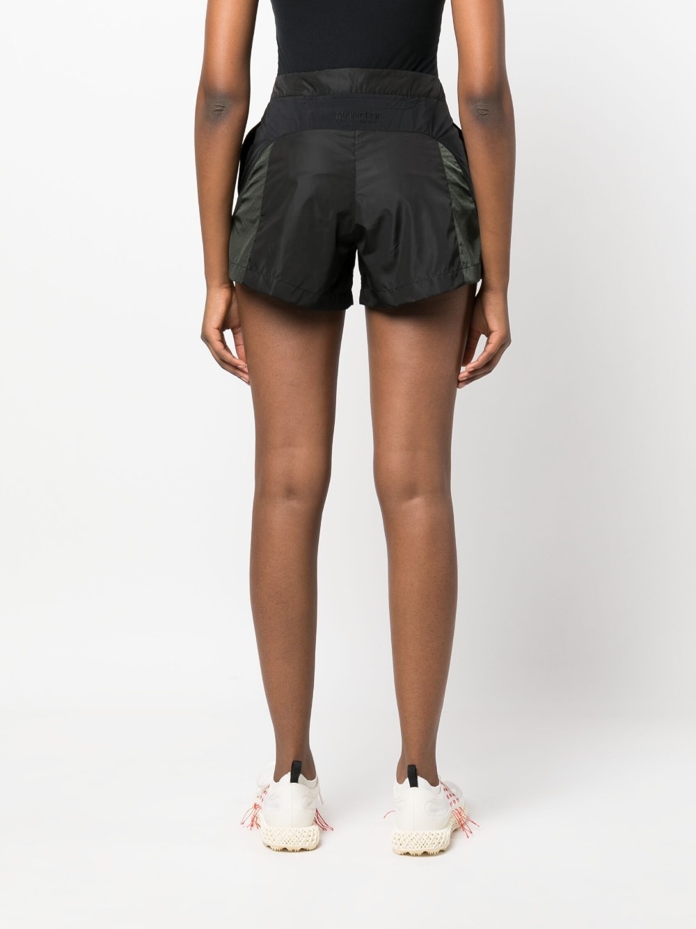 logo-embossed two-tone shorts - 4