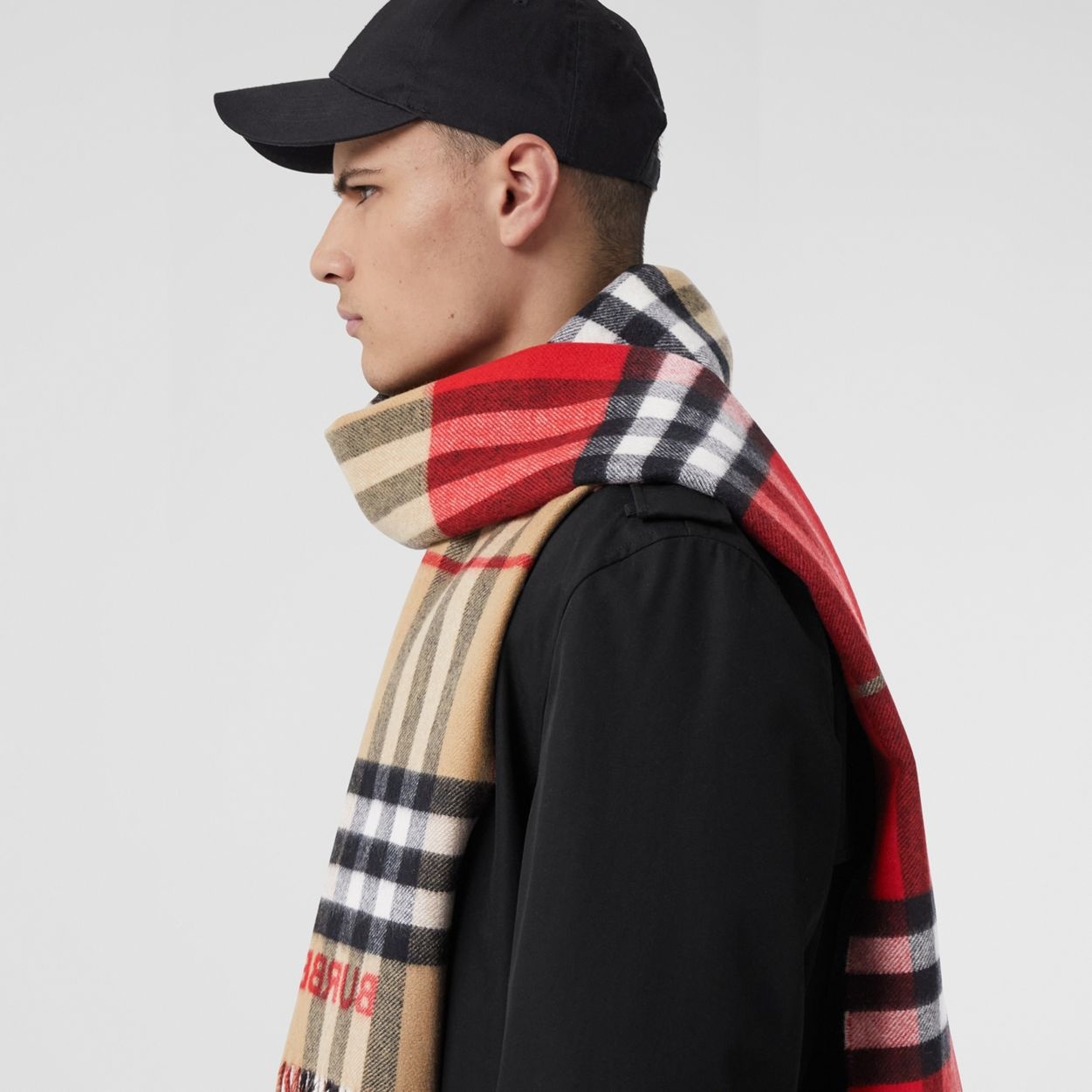 Burberry Reversible Giant Check Double-Face Cashmere Scarf