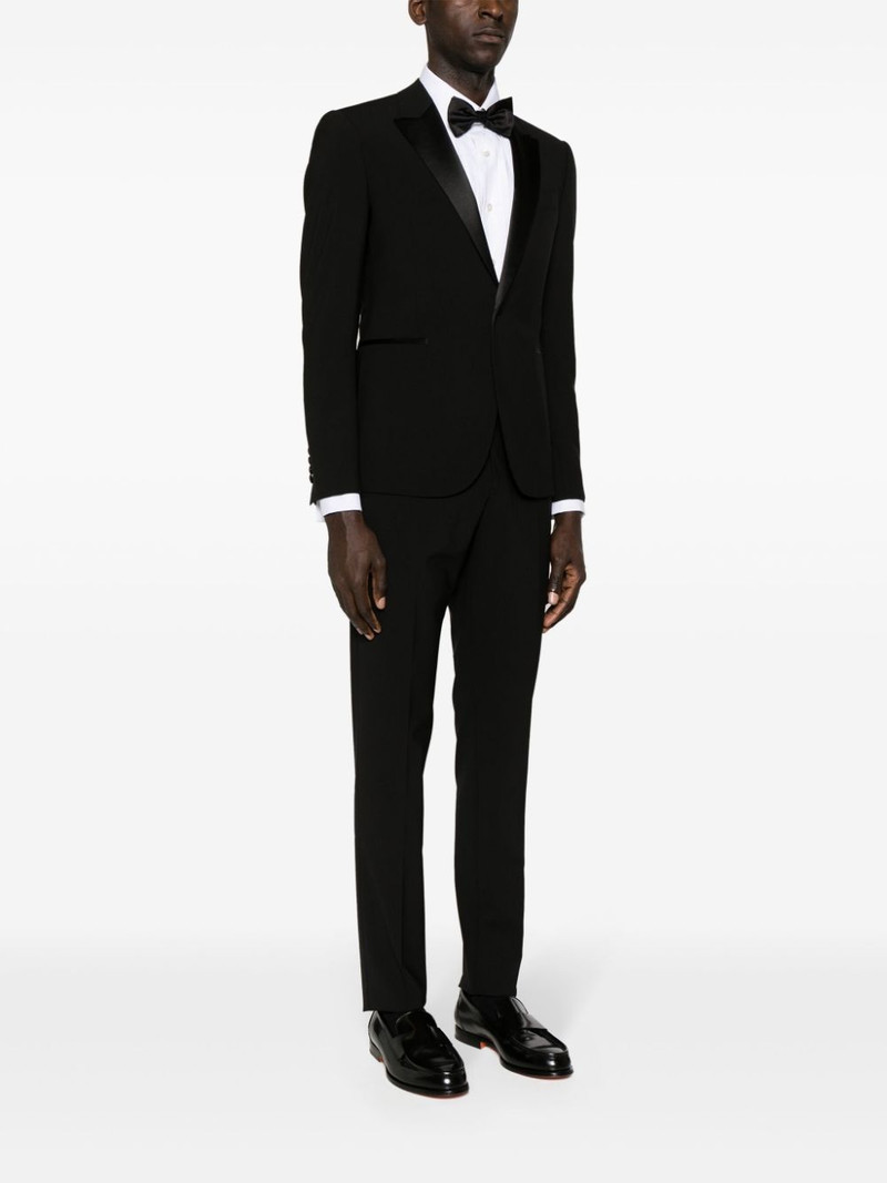 single-breasted tailored suit 3