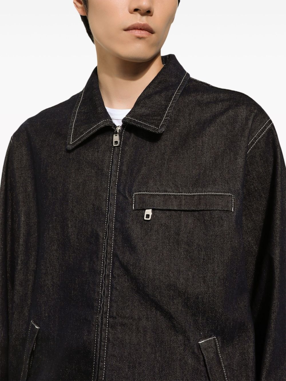 contrast-stitch zip-up denim jacket - 5