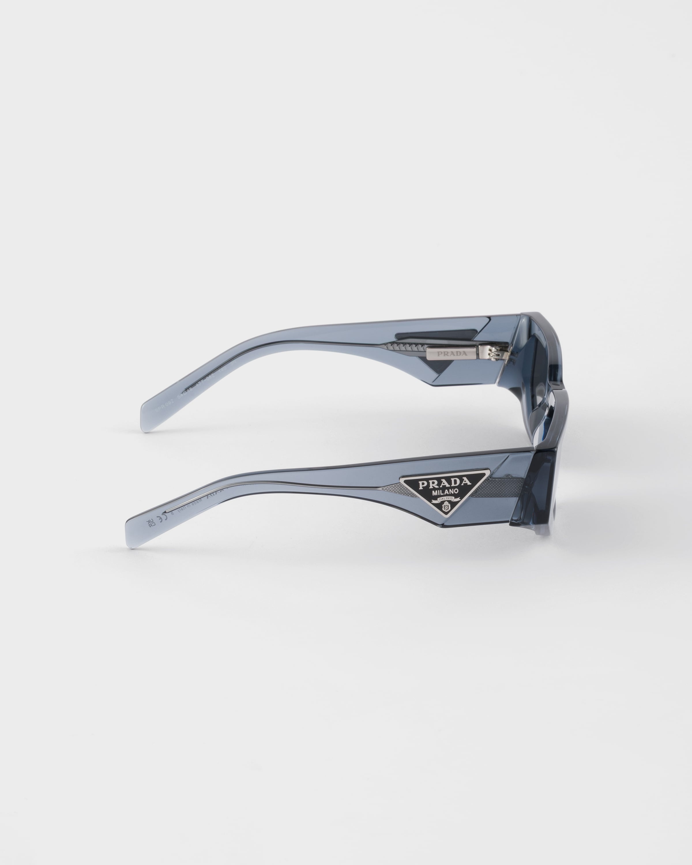 Sunglasses with Triangle logo - 4