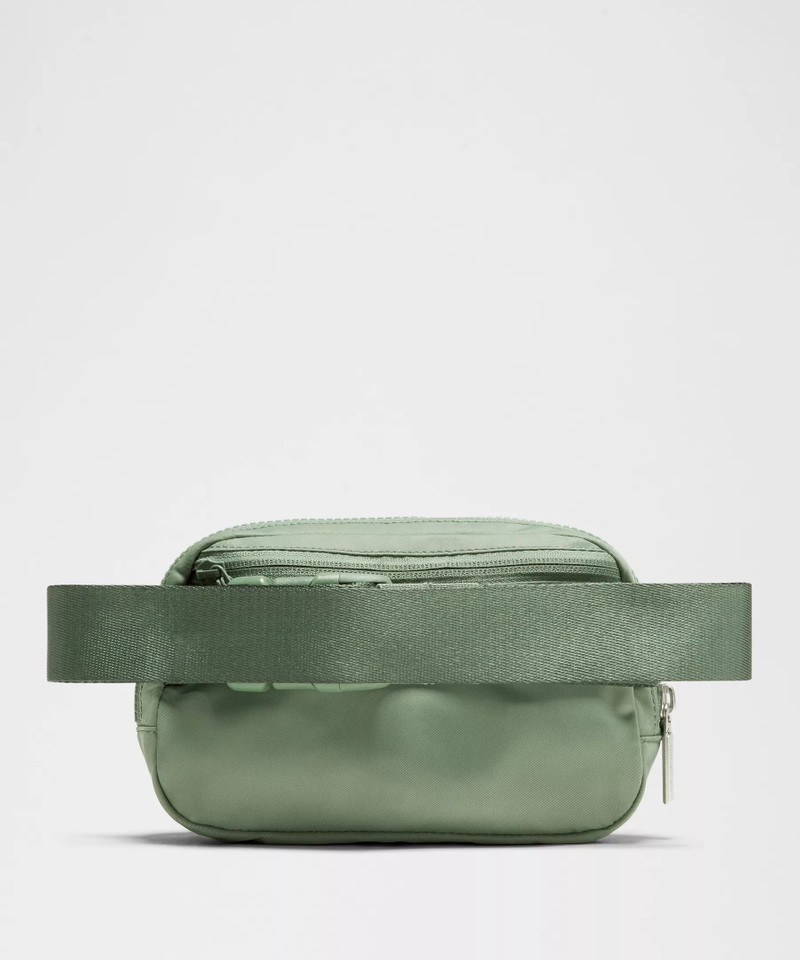 Everywhere Belt Bag 1L 3