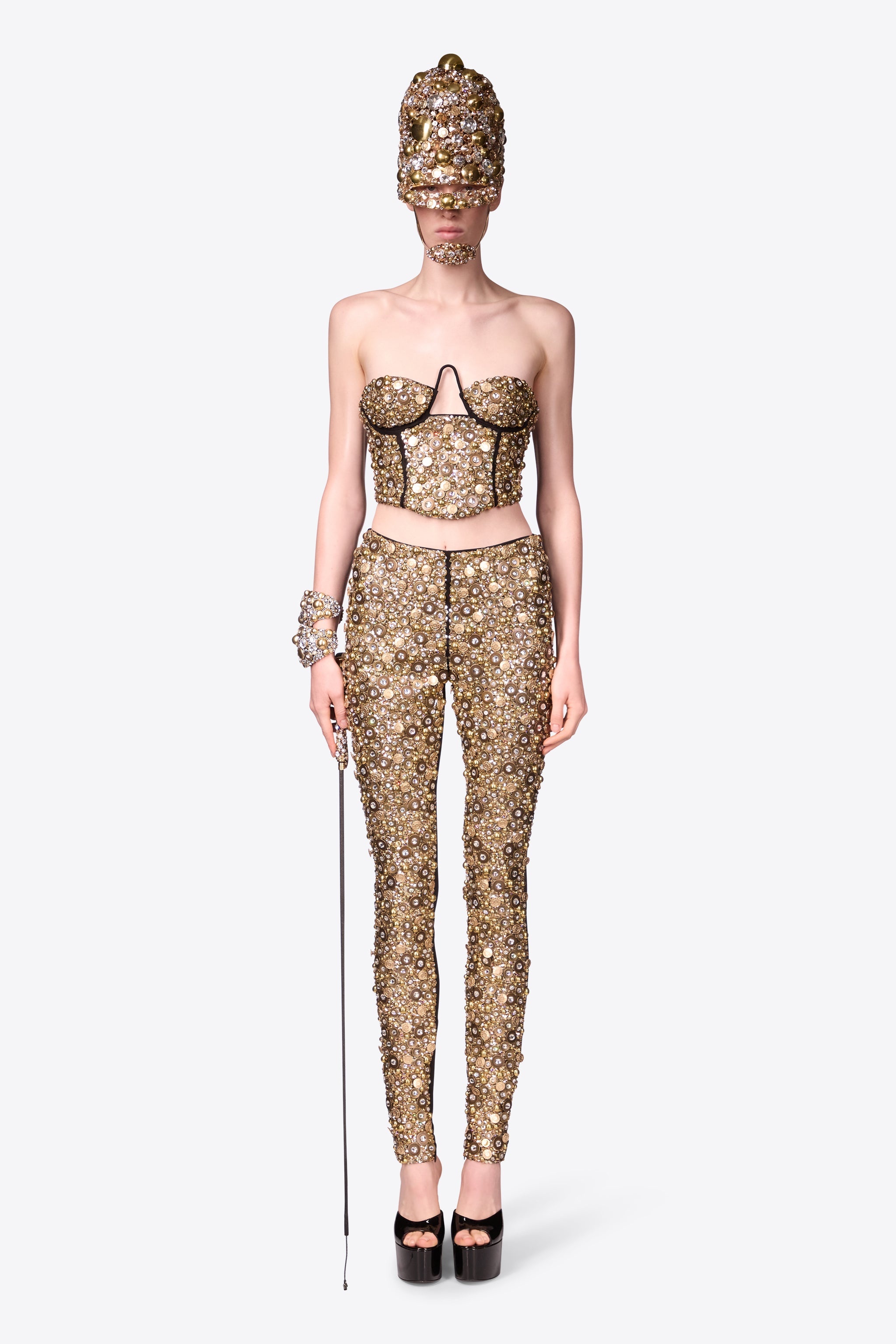 EMBROIDERED CRYSTAL BUTTON CLUSTER LEGGING - 3