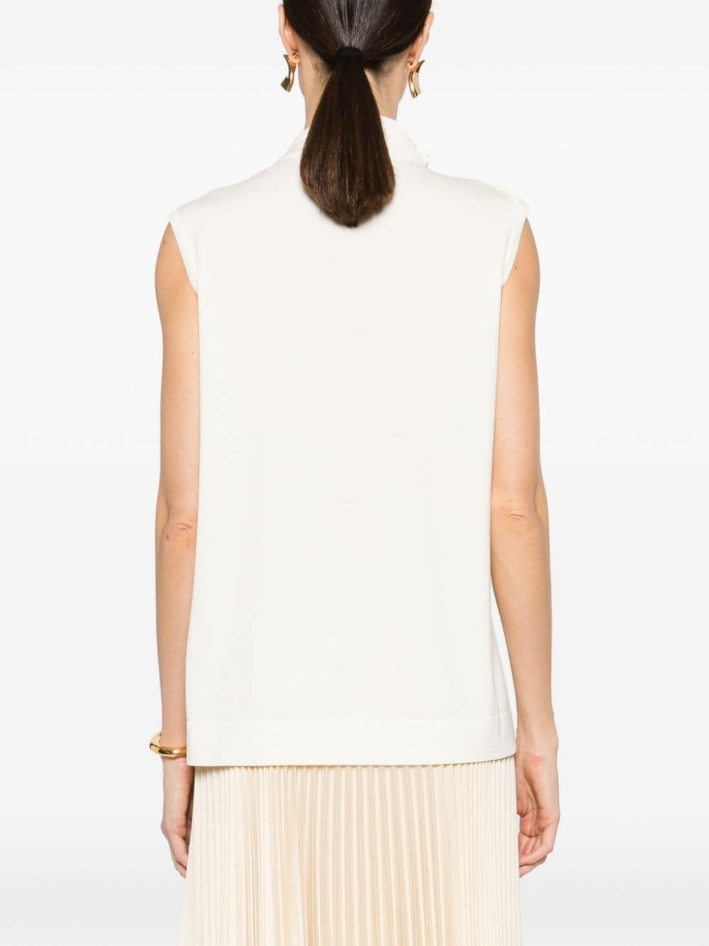 round-neck sleeveless top - 4