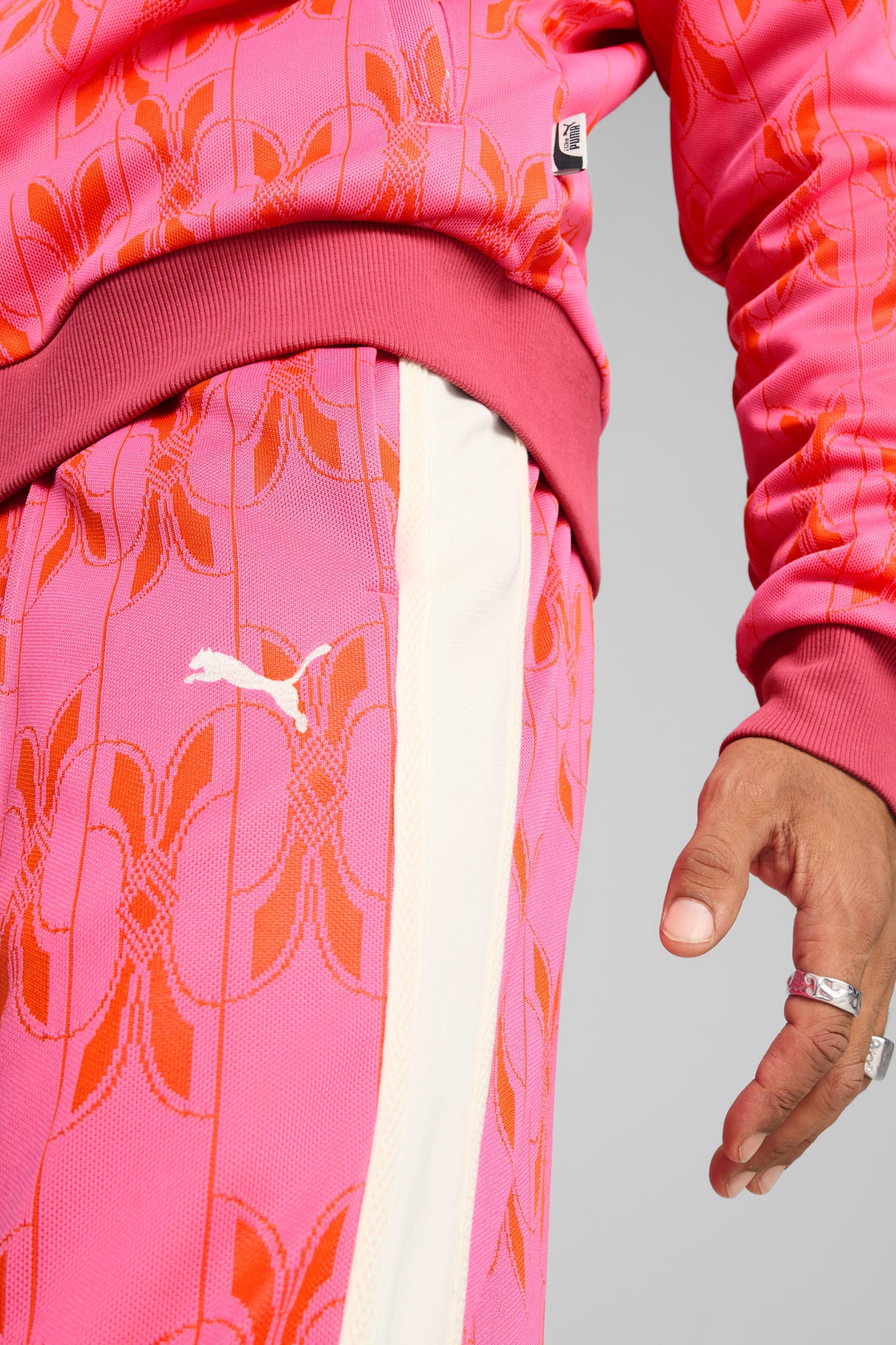 The NeverWorn V T7 Track Pants Men - 4