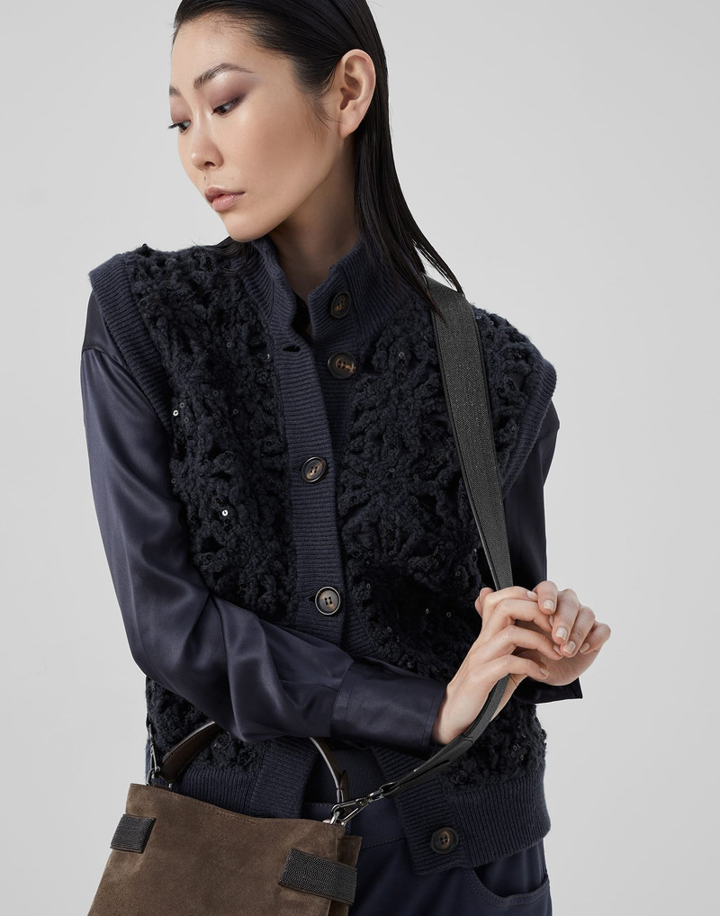 Precious shoulder strap 3