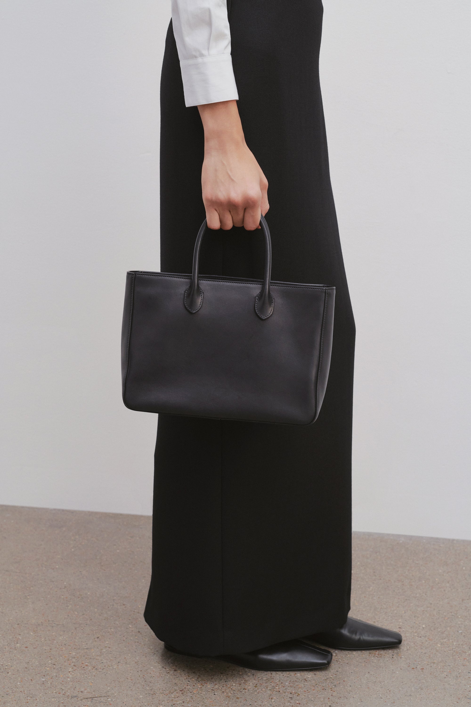 THE ROW*上品な佇まい*洗練ルックス*ミニマル*Day Luxe Bag THE ROW*上品な佇まい*洗練ルックス*ミニマル*Day Luxe Bag (The