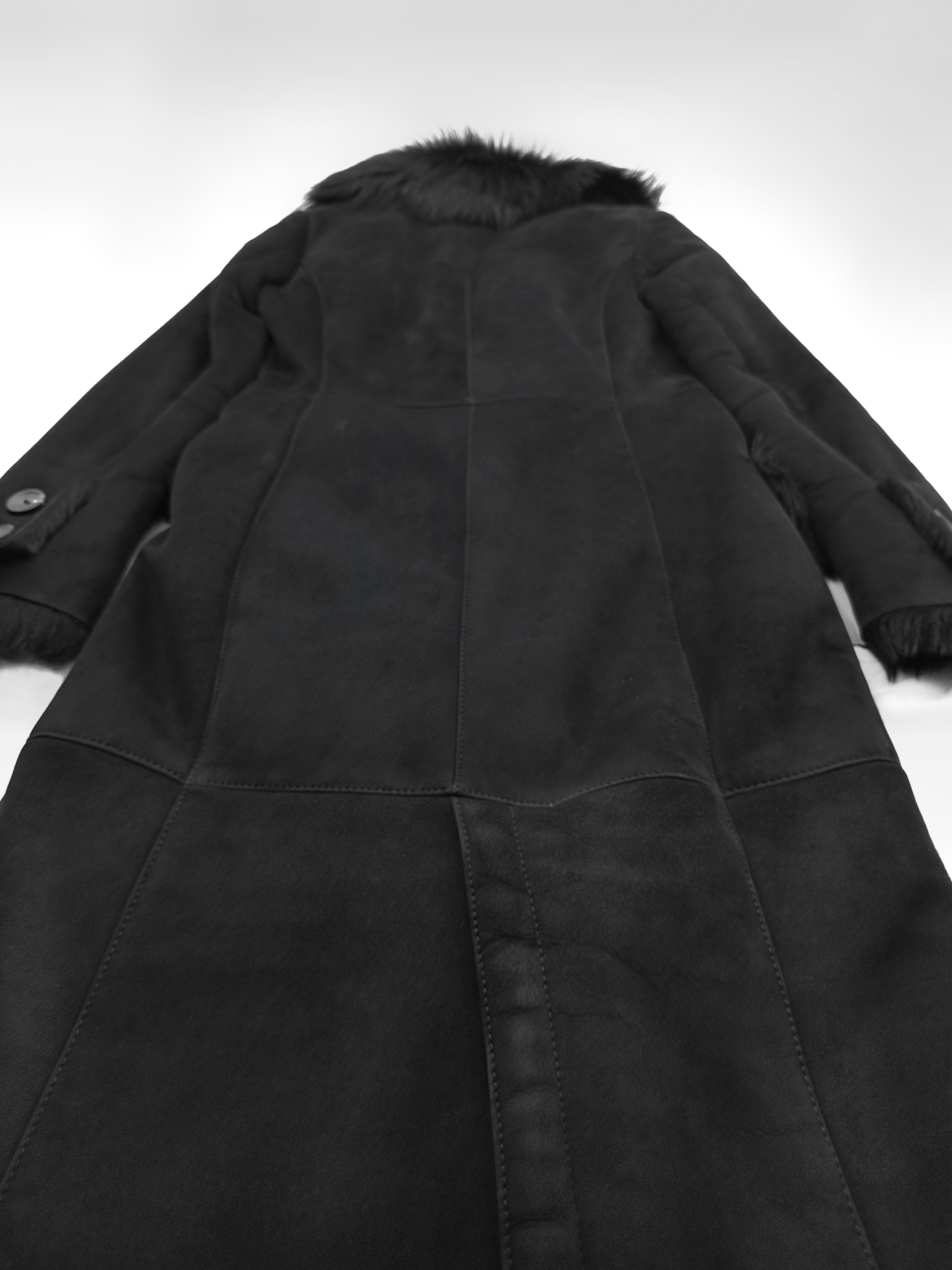 Gucci Fall 1996 Tom Ford Kate Moss Double-Breasted Long Shearling Coat 40 - 22