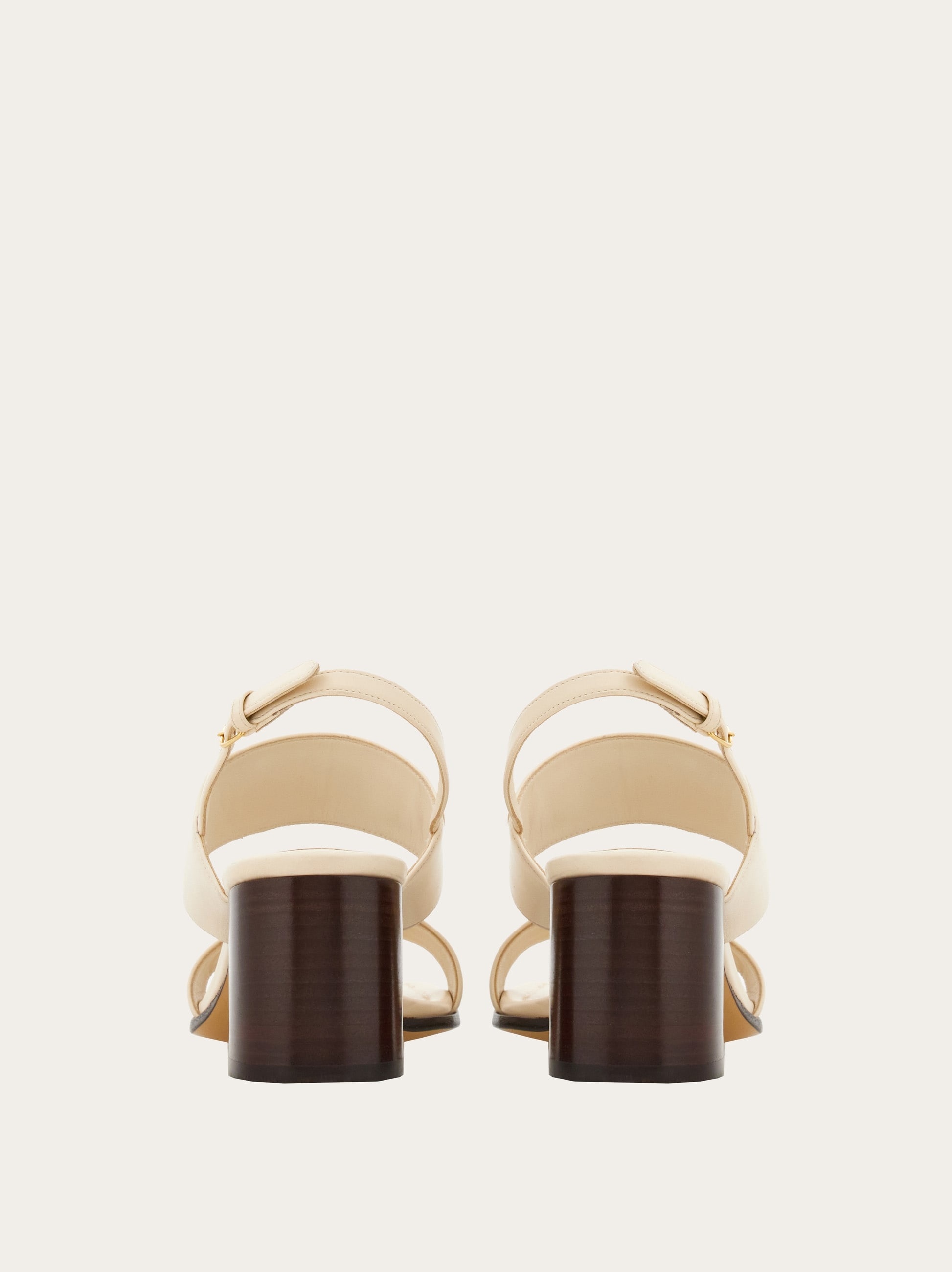 Sandal with Gancini ornament - 4