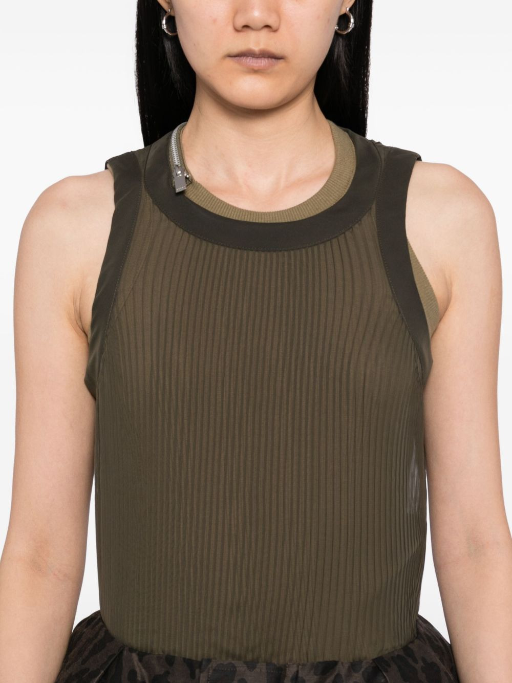 pleated vest - 5
