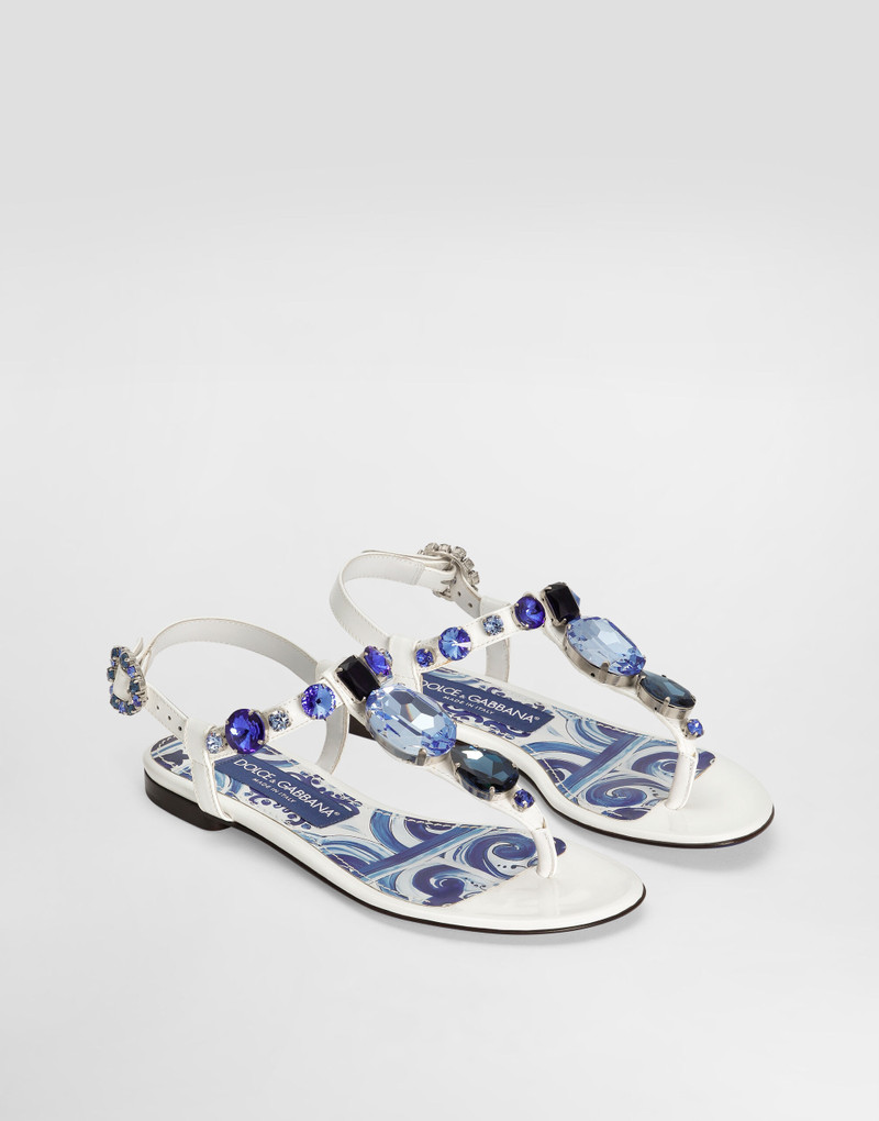 Patent leather thong sandals with embroidery 2