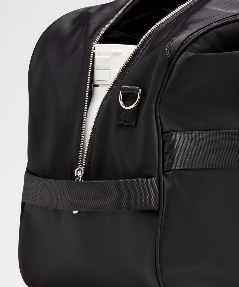 City Essentials Duffle Bag 28L 5
