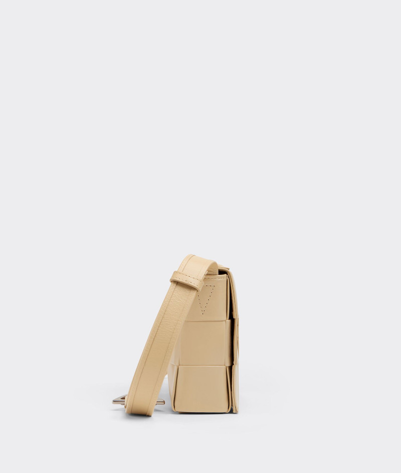 Bottega Veneta cassette outlook