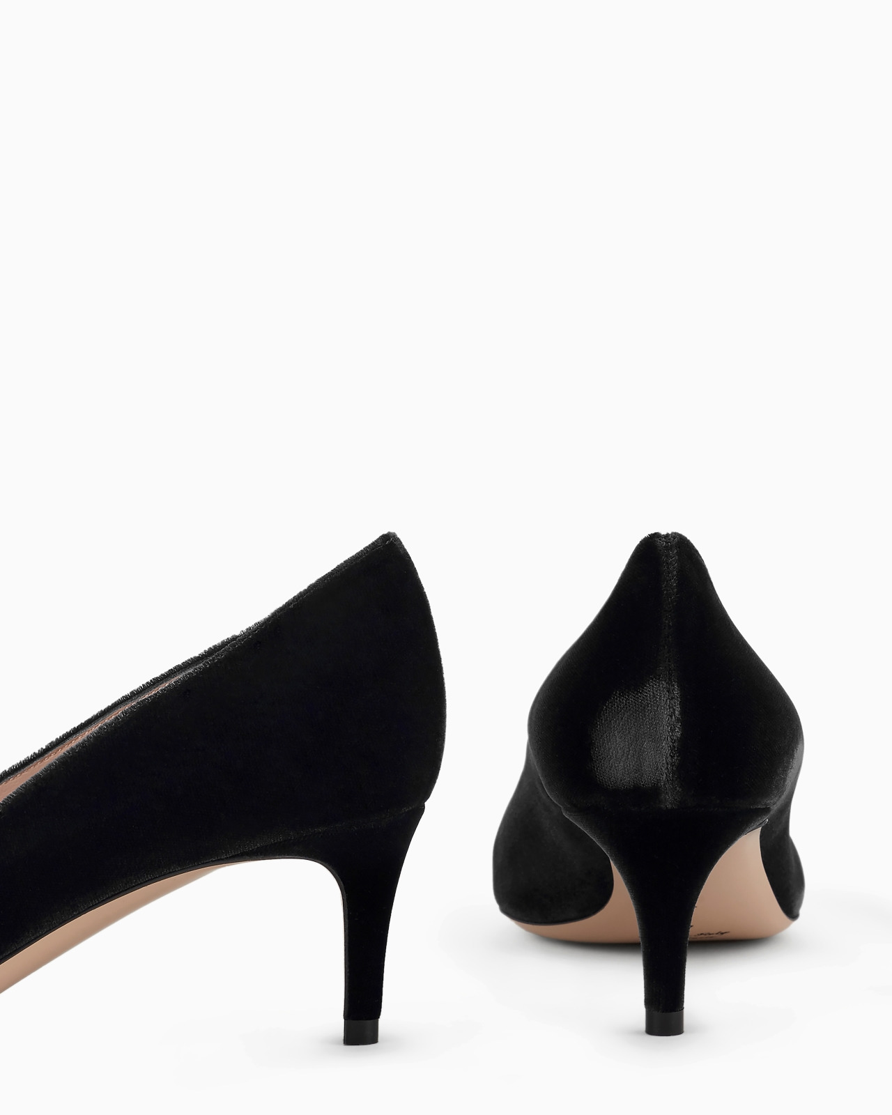 Velvety leather court shoes with asymmetric top line - 3