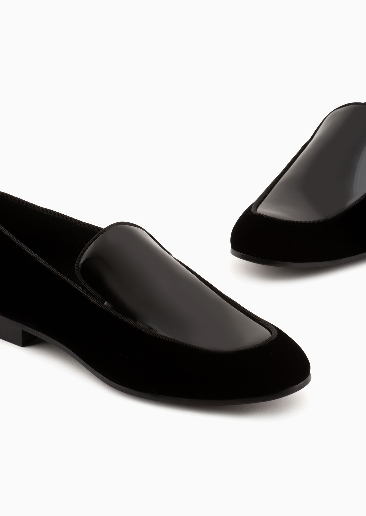 Velvet loafers with patent-leather detail - 5