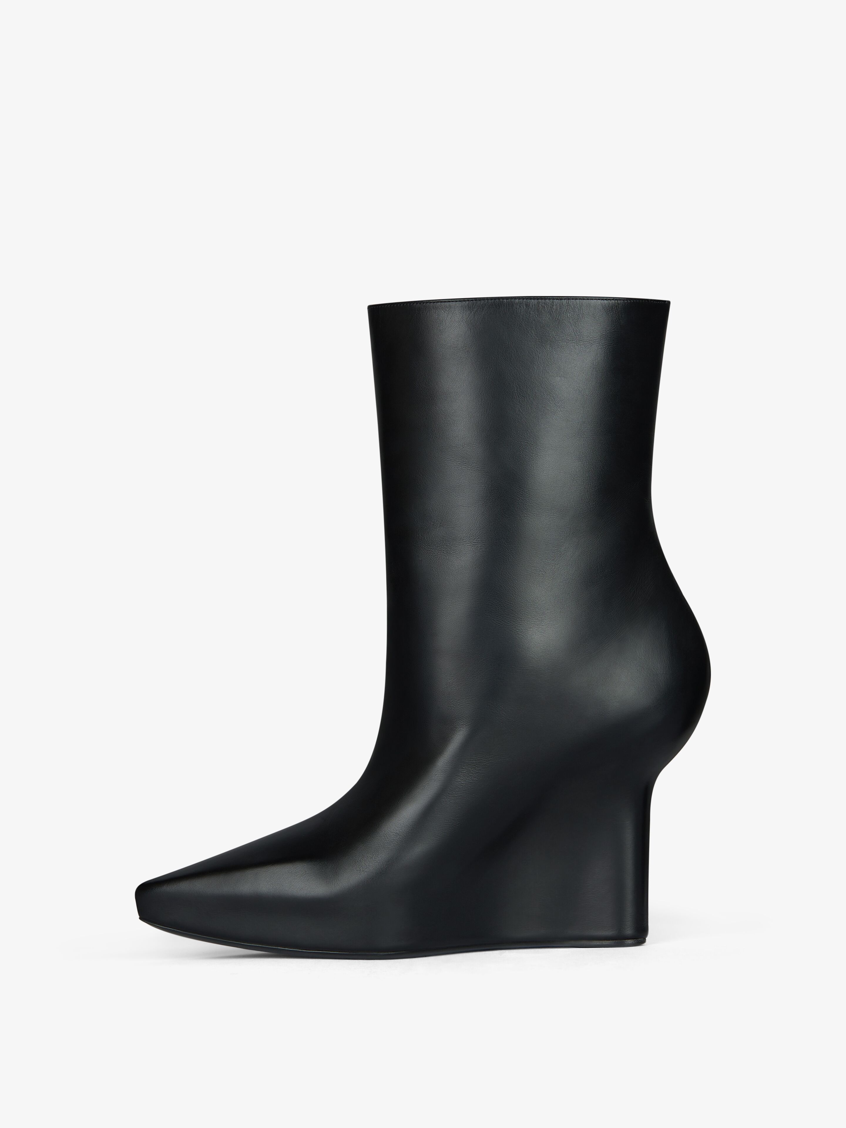 G-LOCK ANKLE BOOTS IN LEATHER - 3