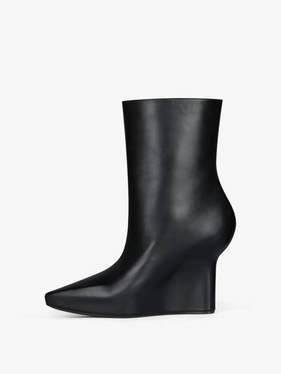 Givenchy G-LOCK ANKLE BOOTS IN LEATHER outlook
