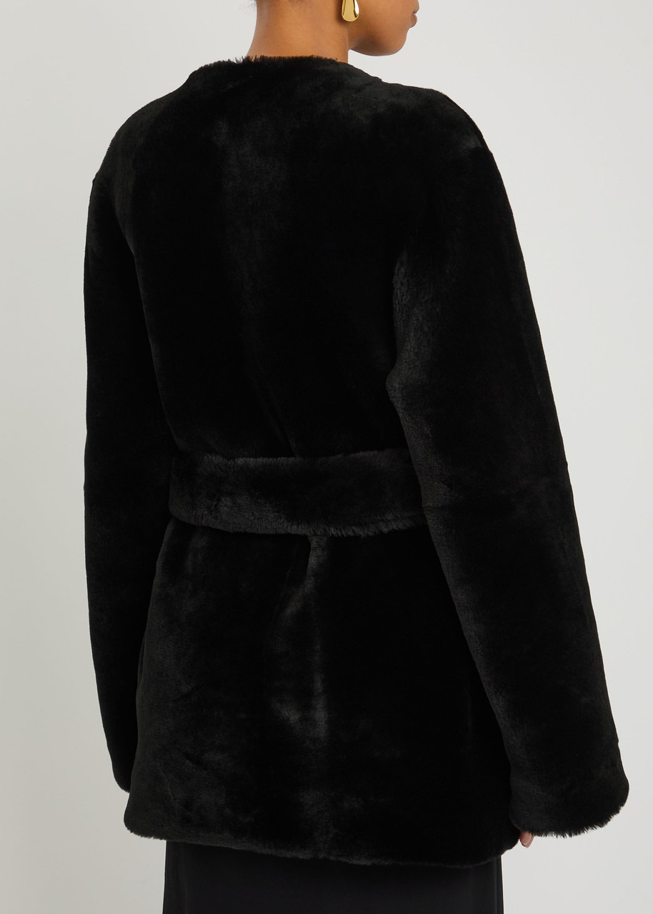 Toteme Belted Shearling Jacket - 3