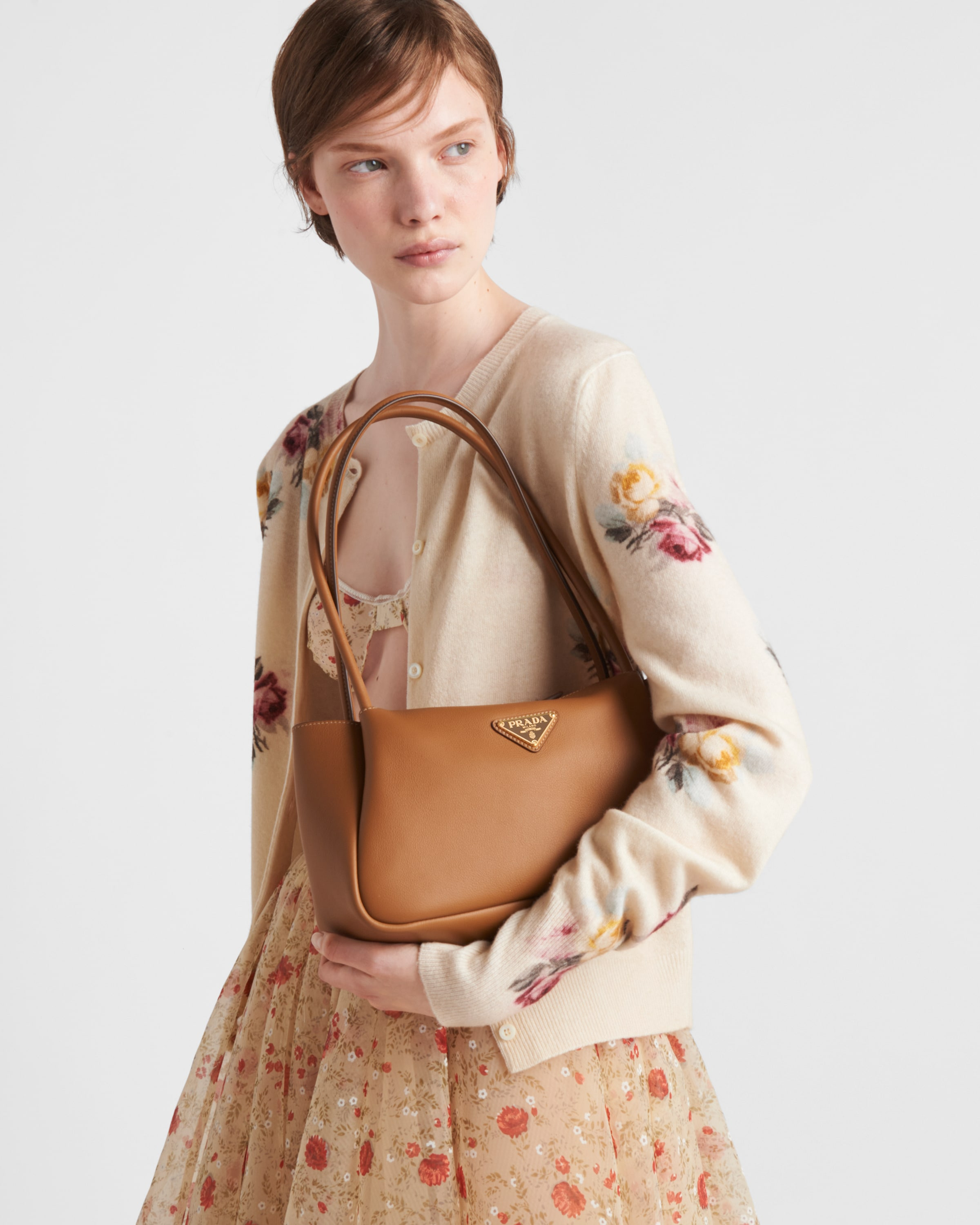 Medium leather handbag - 2