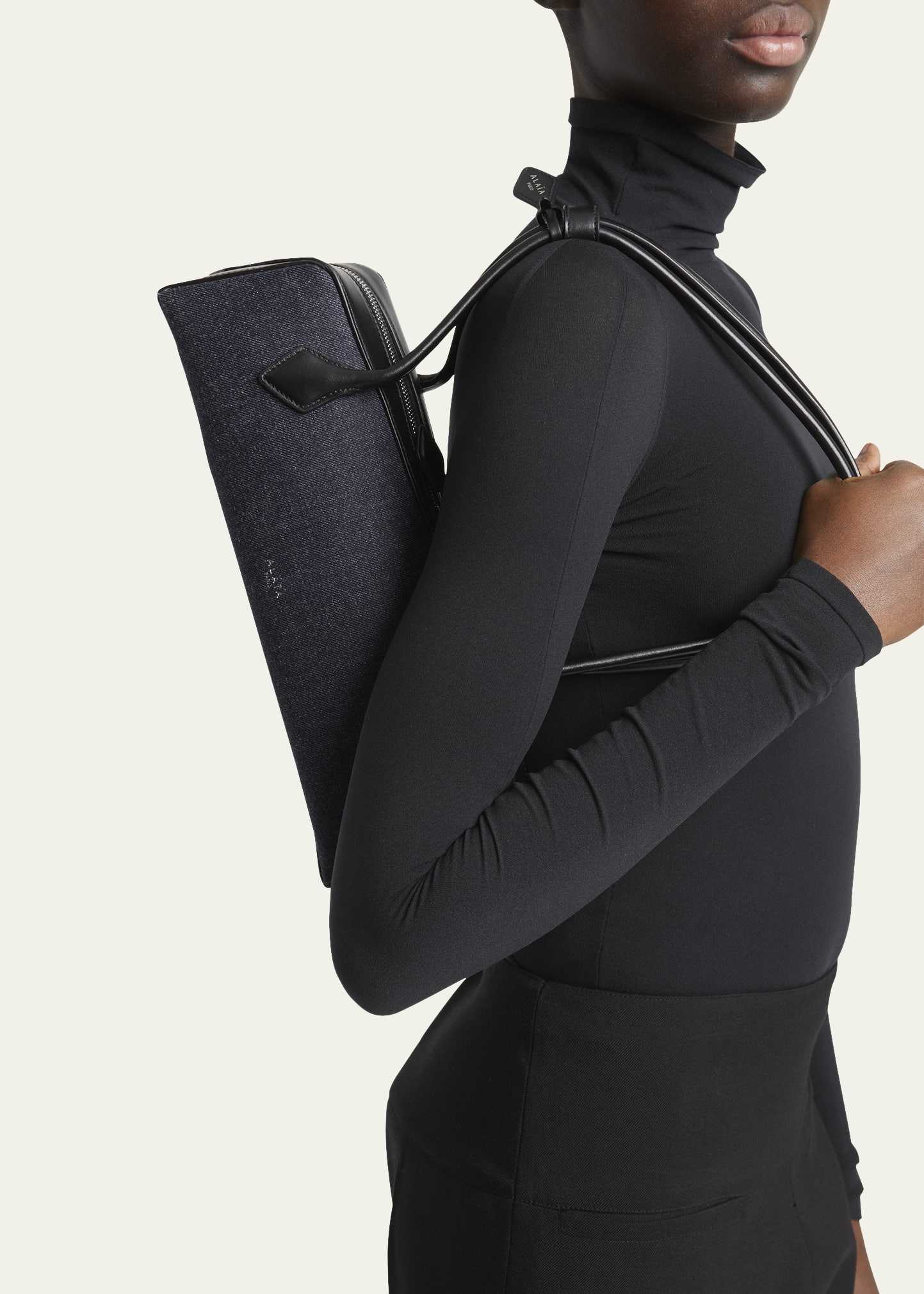 Le Teckel Medium Shoulder Bag in Denim - 2