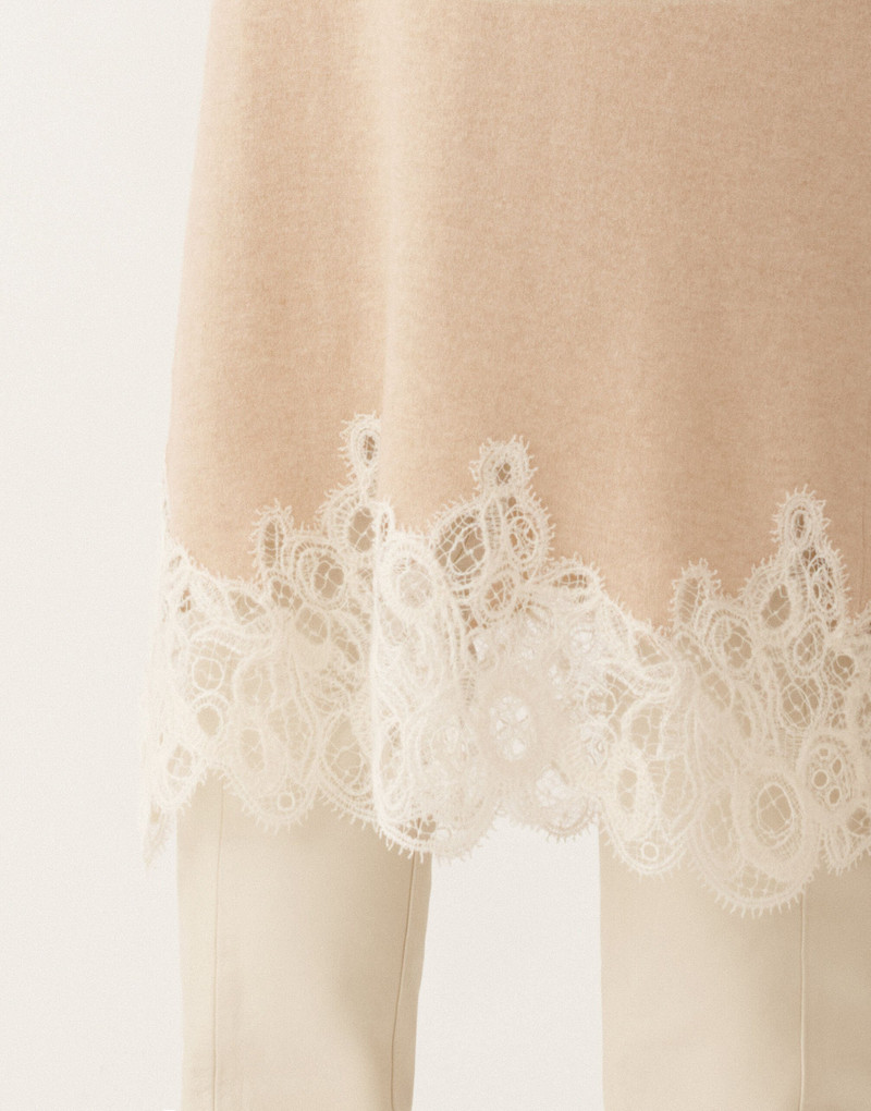 Platinum skirt with macramé lace 5