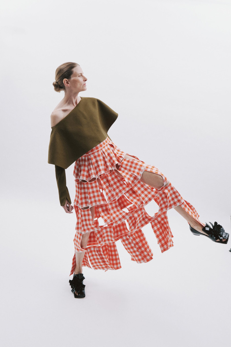 KNITTED MULTI TRAPEZE SKIRT RED WHITE GINGHAM 3