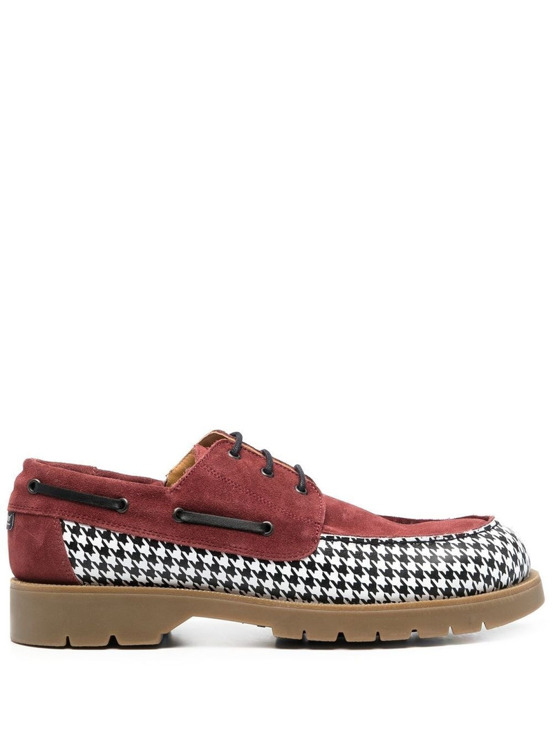 two-tone boat shoes 1