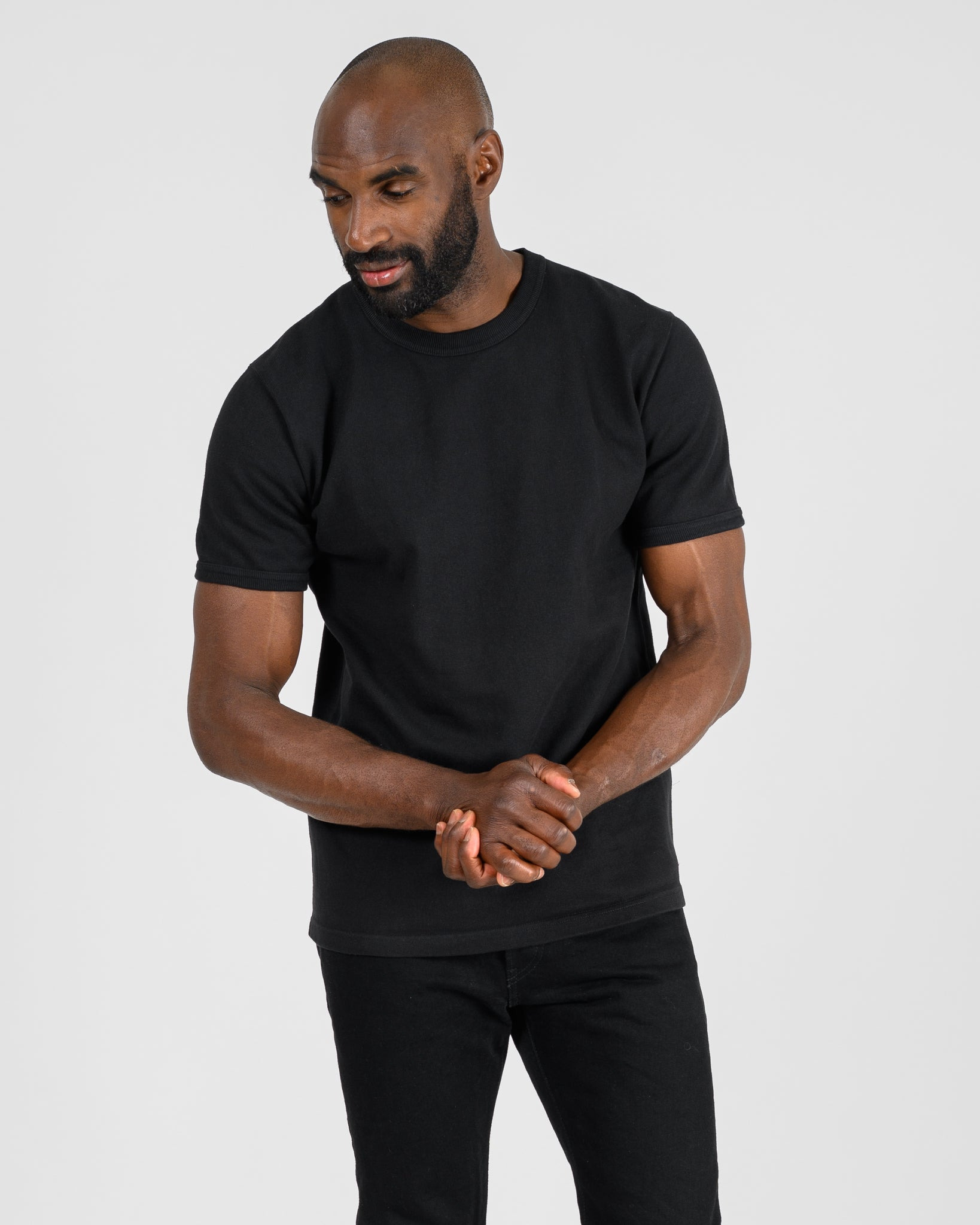 IHT-1600-BLK 11oz Cotton Knit Crew Neck T-Shirt - Black - 2