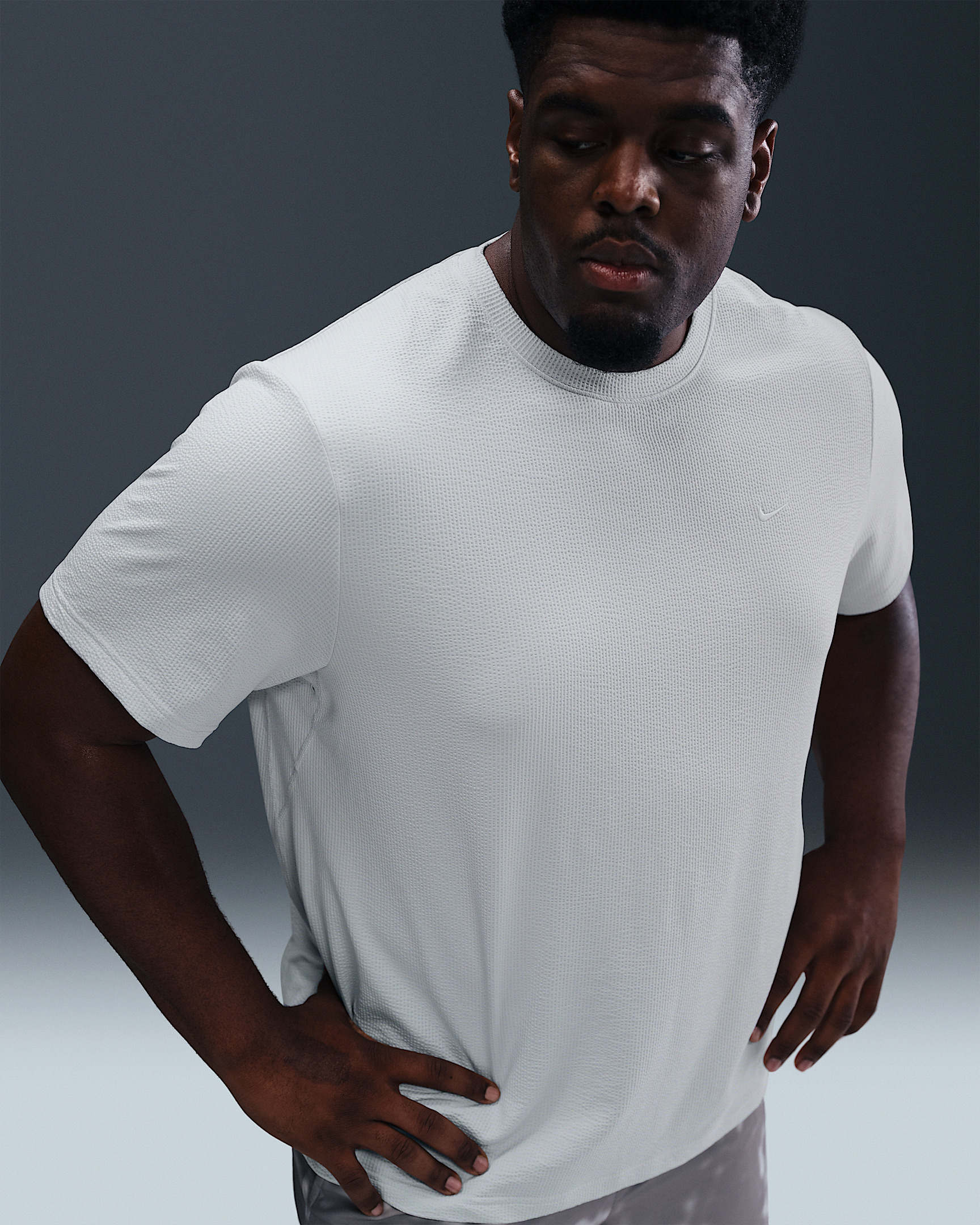 Nike Primary Men's Dri-FIT Short-Sleeve Versatile Top - 6