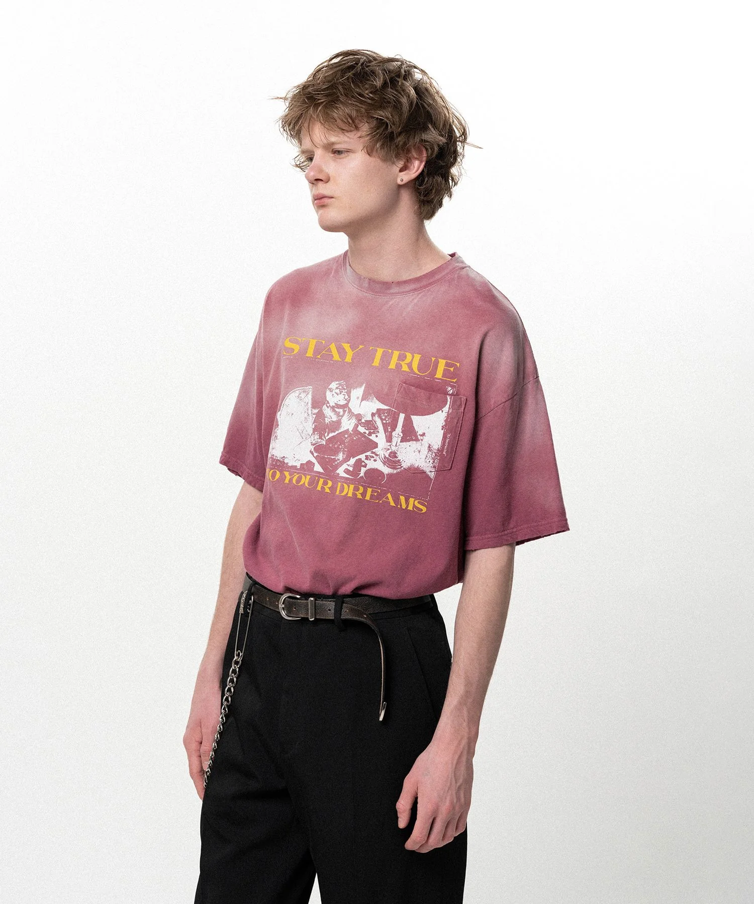 "STAY TRUE TO YOUR DREAM" Distressed Pocket T-shirt - 1