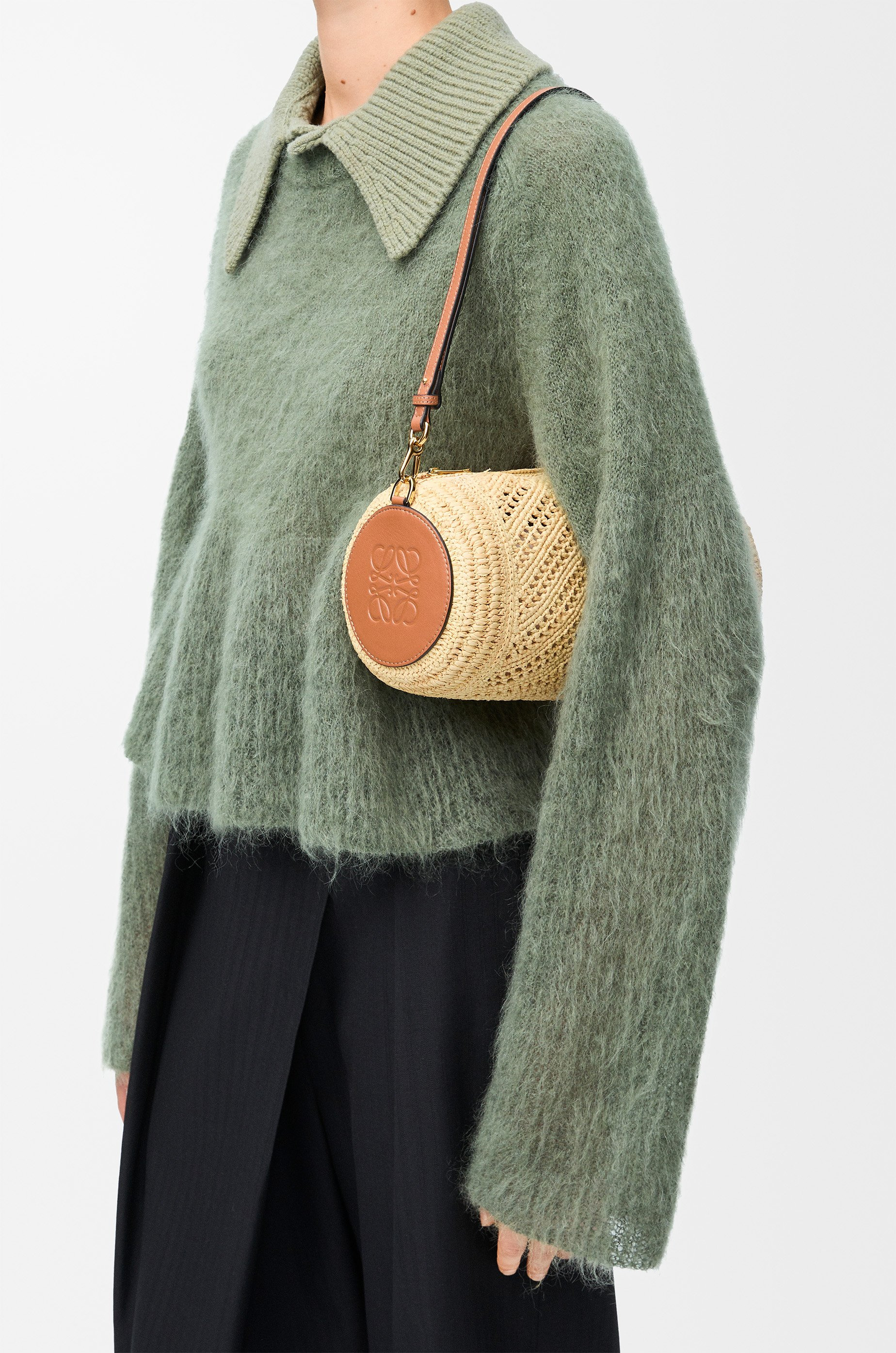 Bracelet pouch in raffia and calfskin - 2