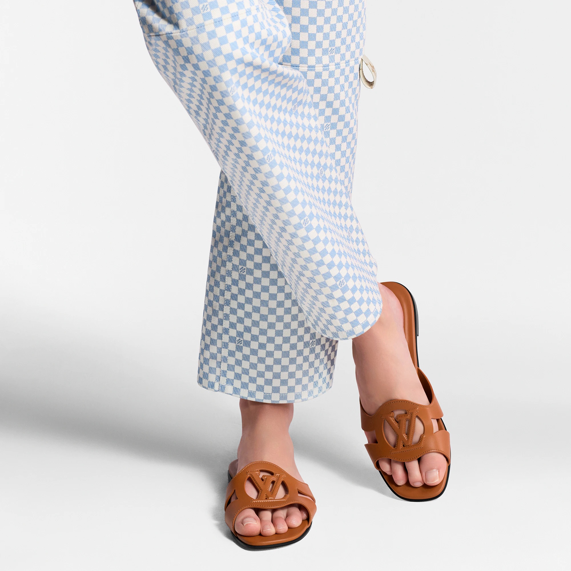 LV Isola Flat Mule - 7