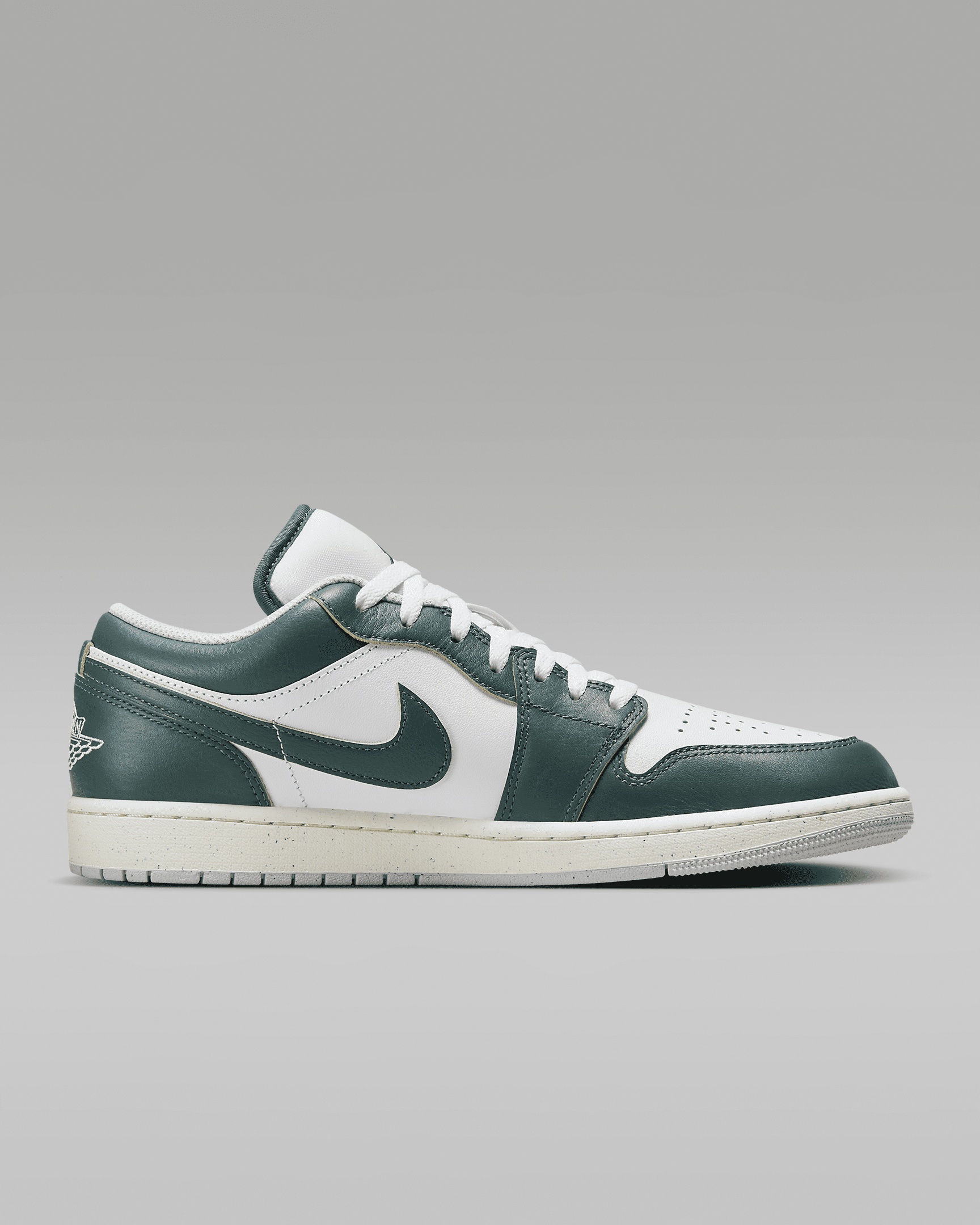 Air Jordan 1 Low SE Men's Shoes - 3