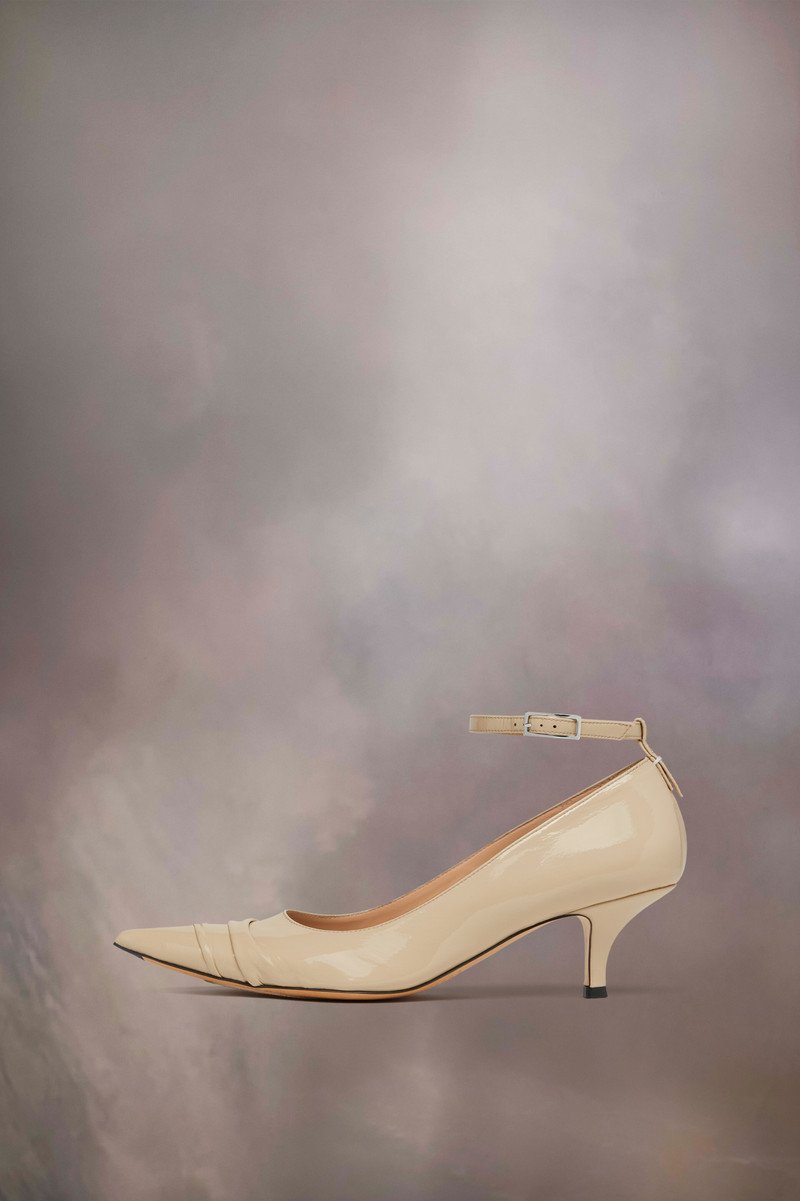Maison Margiela Kinkies pump outlook