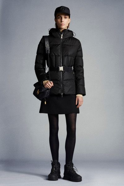 Moncler Cardoncelle Short Down Jacket outlook