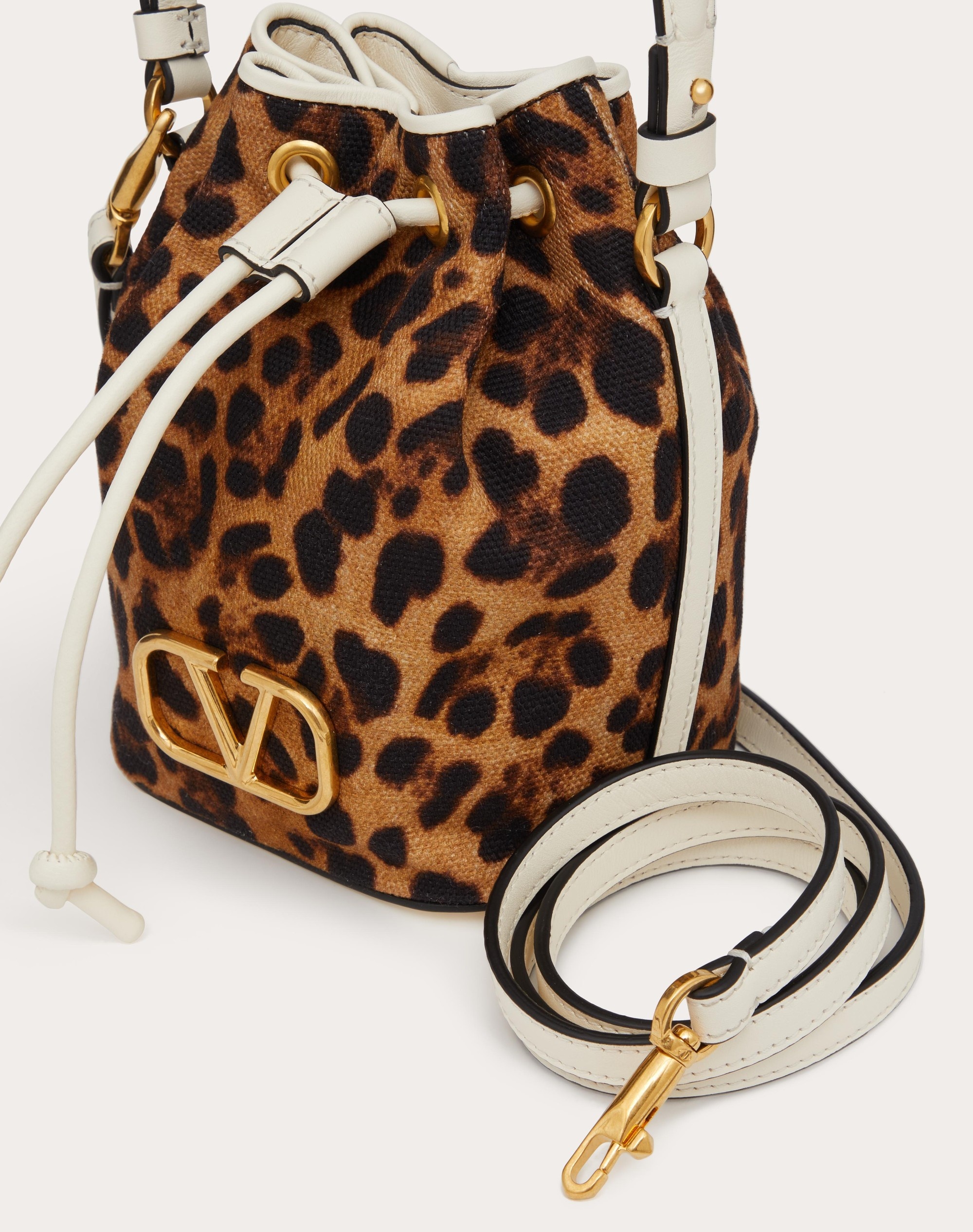 MINI VALENTINO GARAVANI ESCAPE BUCKET BAG IN CANVAS WITH ANIMALIER PRINT - 8