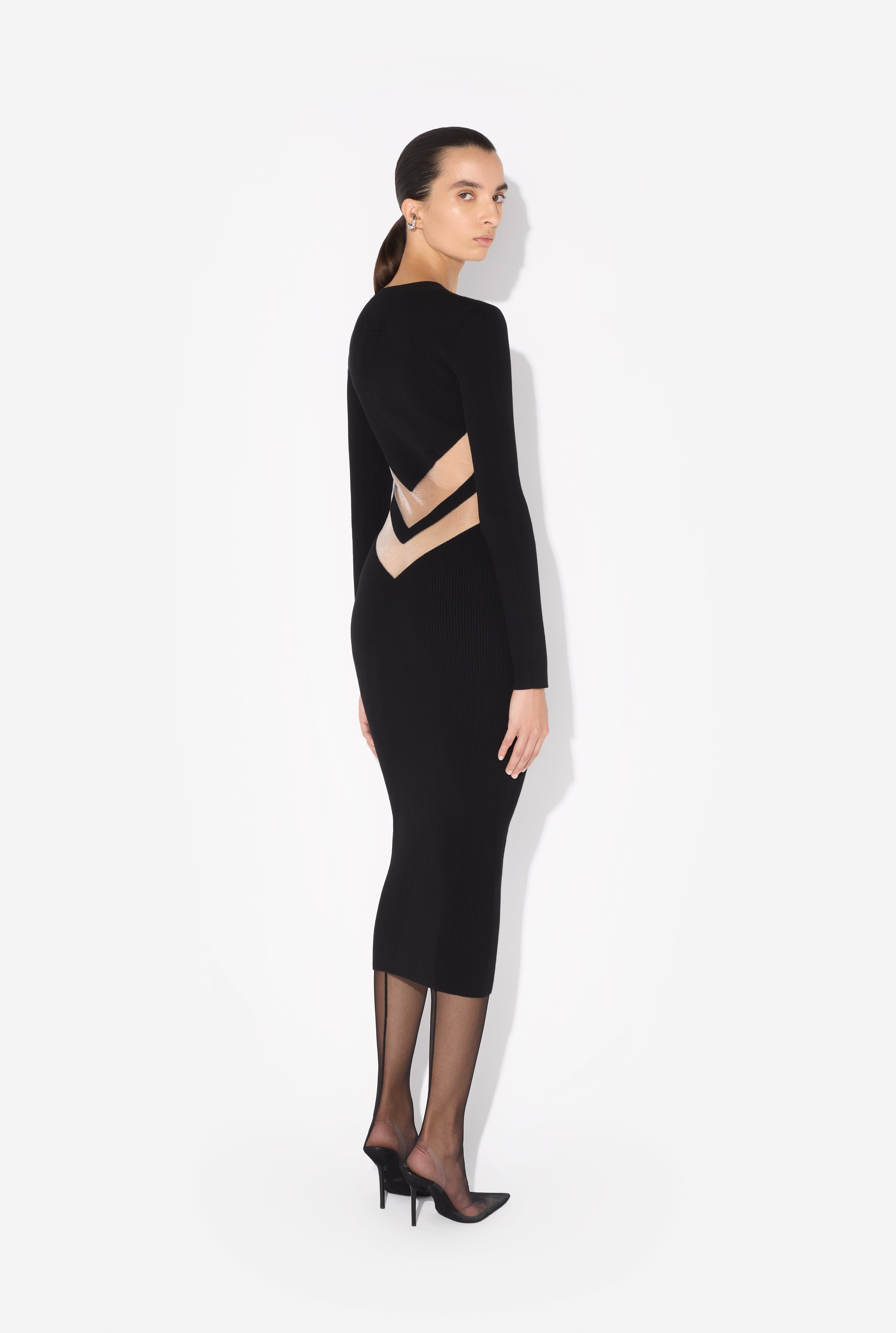 THE BLACK DRESS WITH CHEVRONS - 2