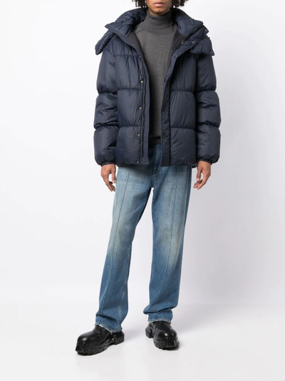 N°21 logo-patch hooded puffer jacket outlook