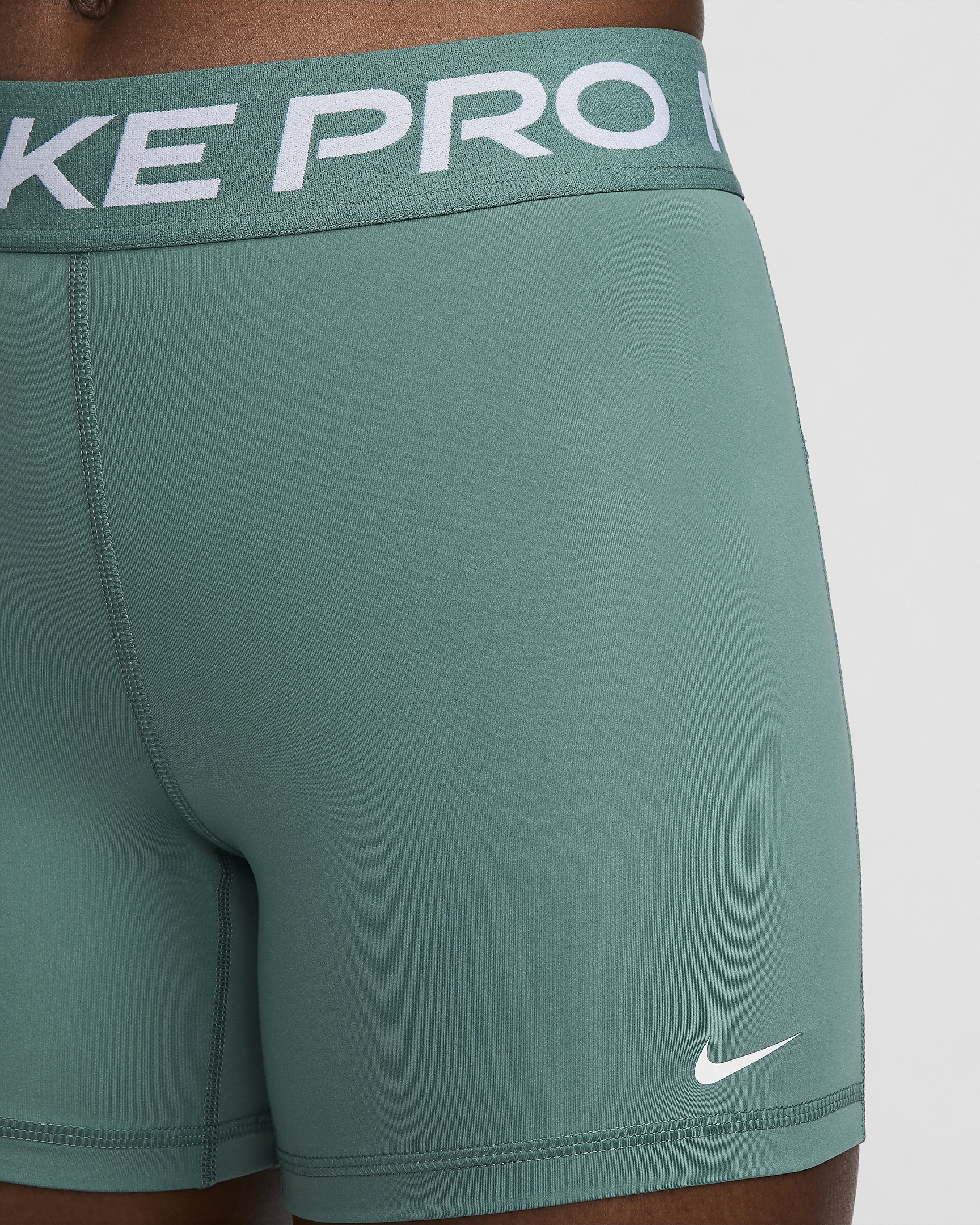 Nike Pro 365 Women's 5" Shorts - 4