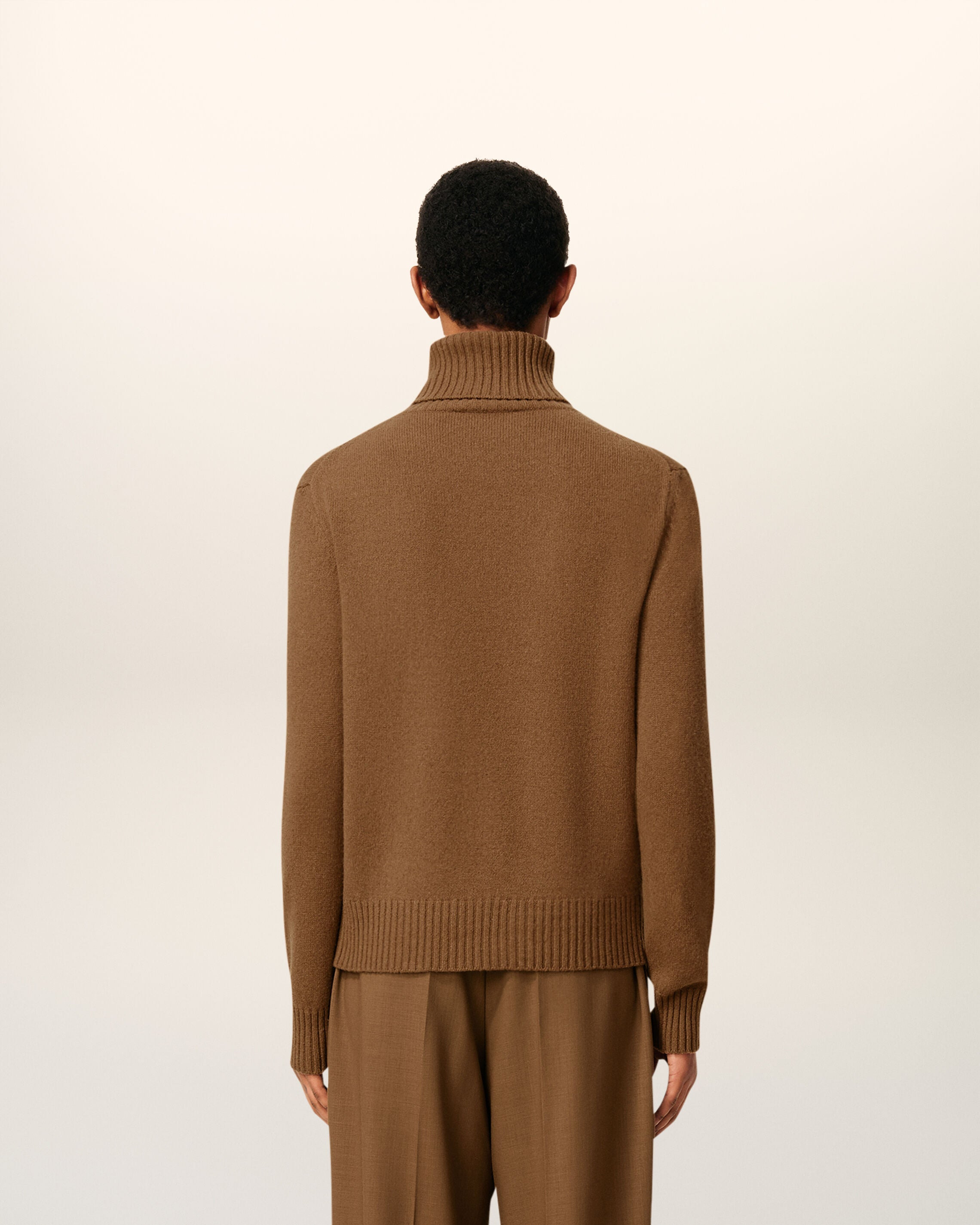 BROWN CASHMERE AMI DE COEUR TURTLE NECK SWEATER - 5