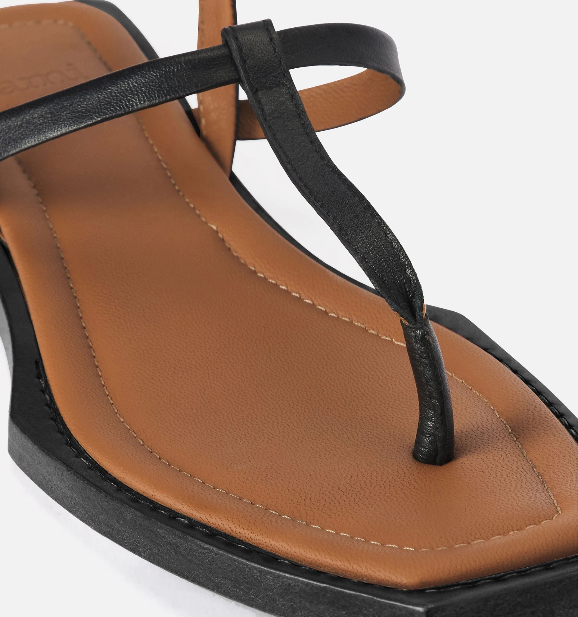 Flat Sandals - 5