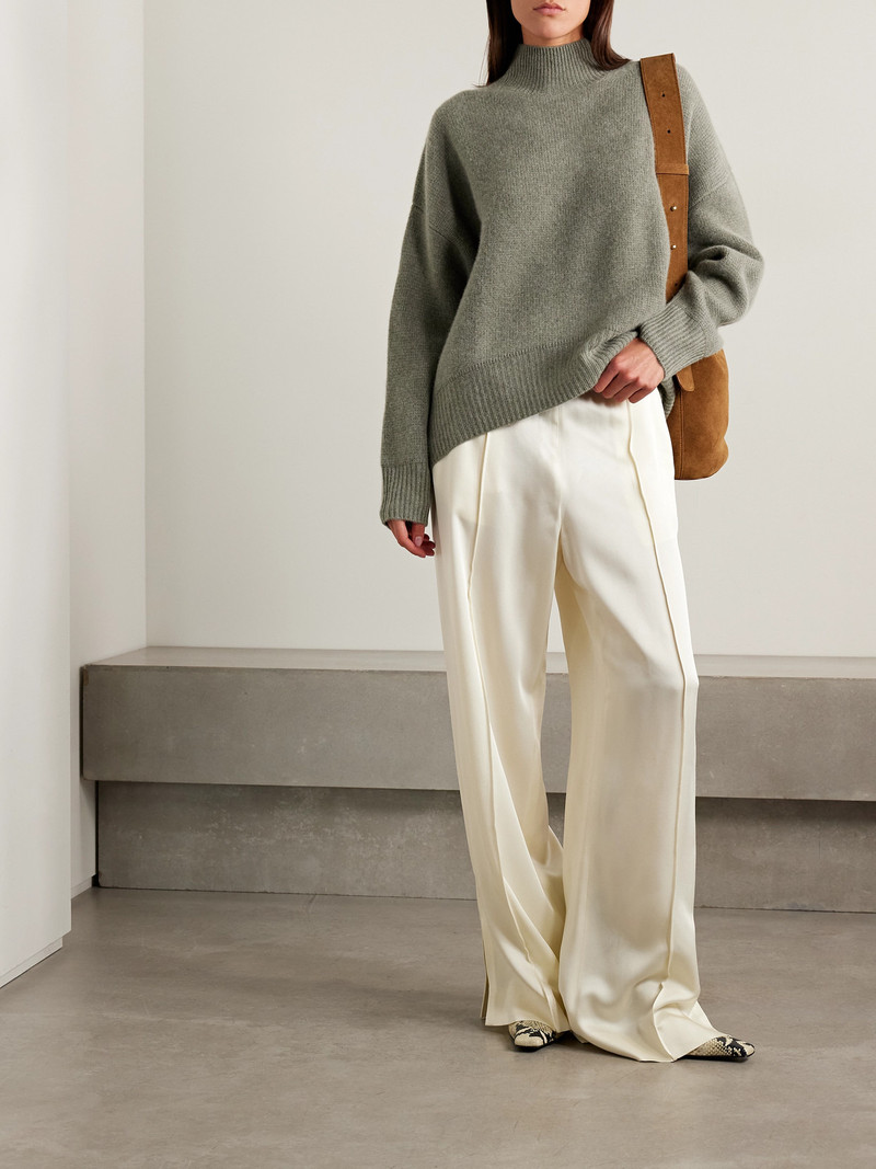 LE KASHA Nantes Organic Cashmere Turtleneck Sweater outlook