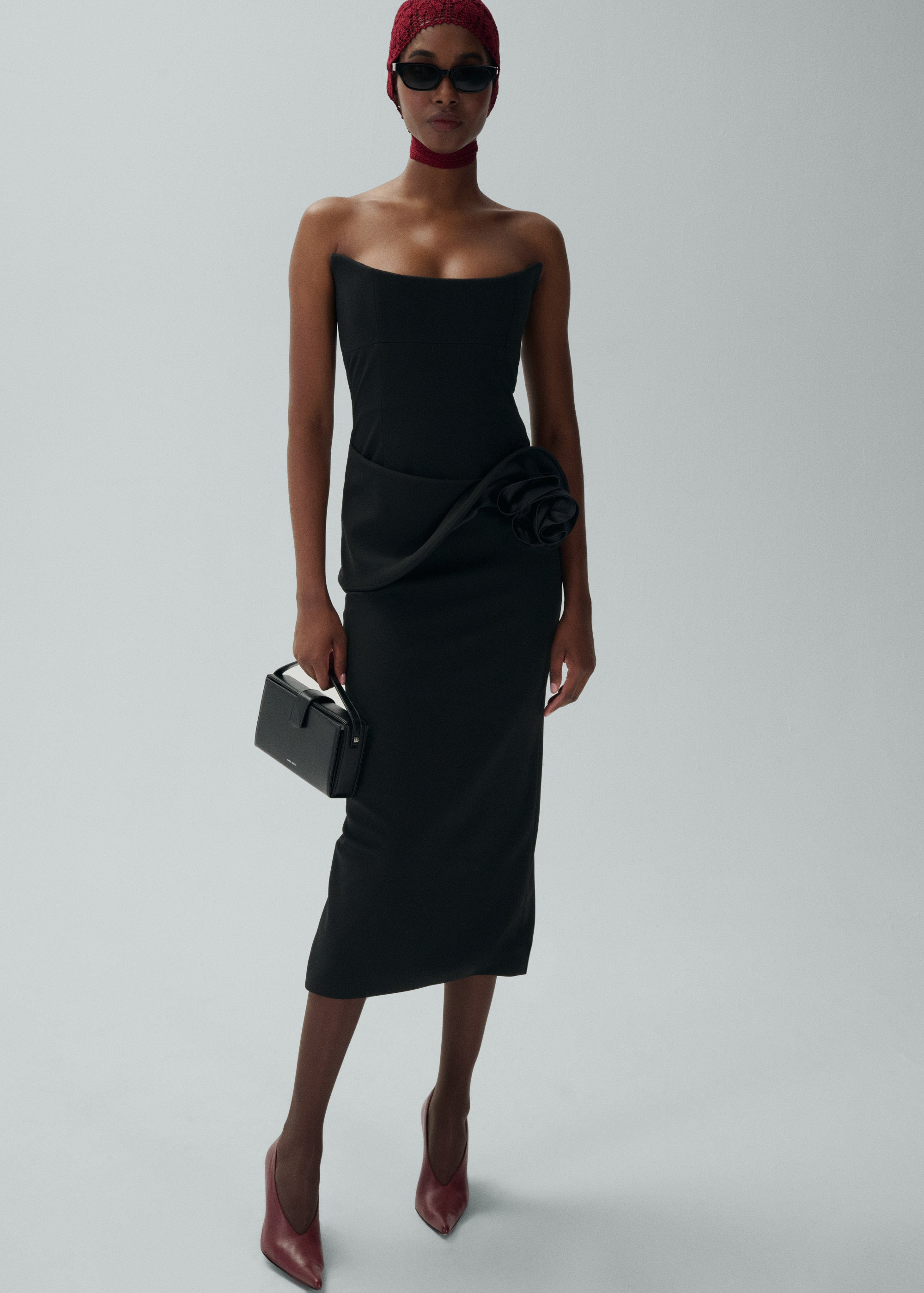 Floral appliqué bustier midi dress in black - 5