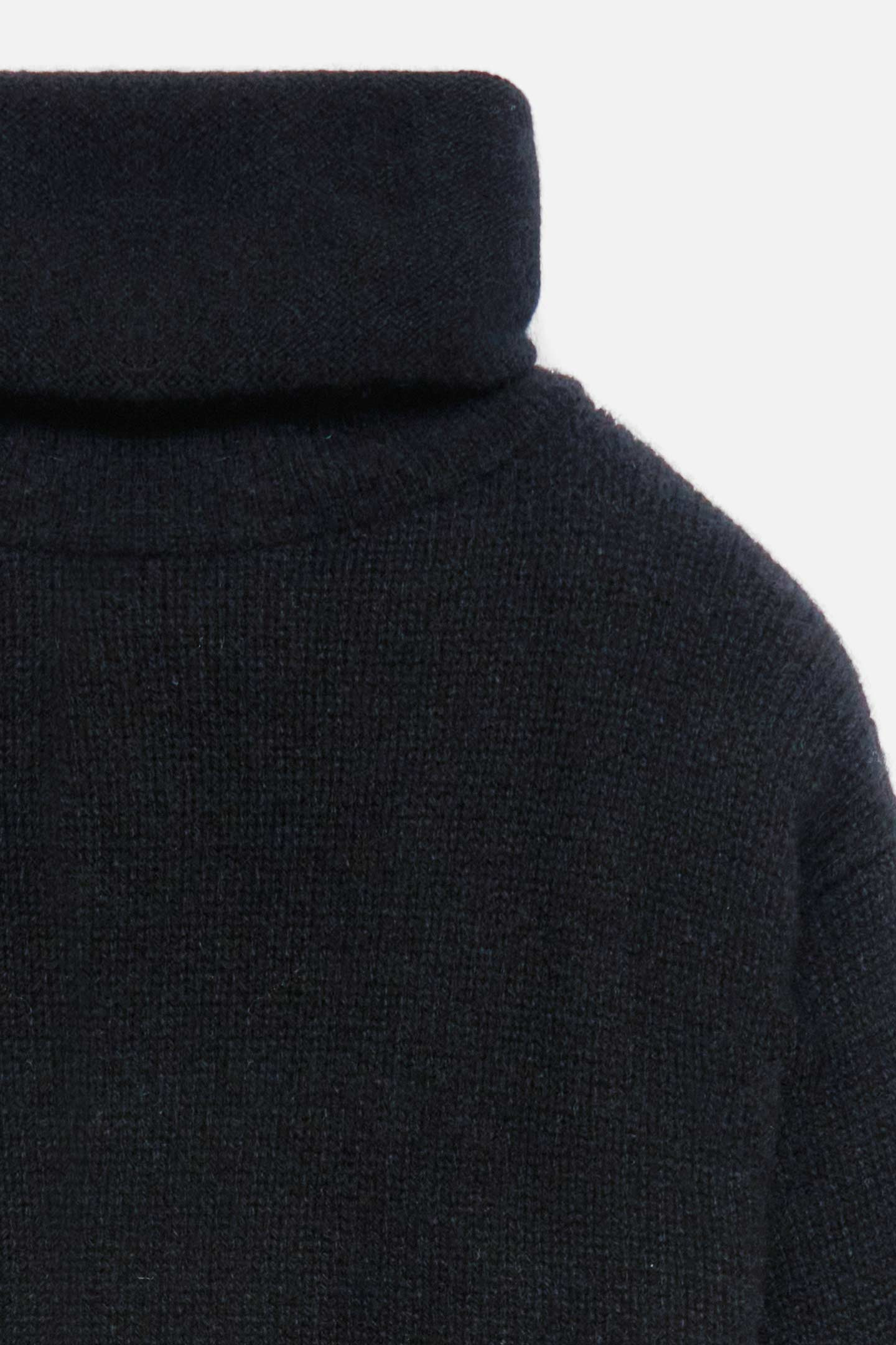 WOMEN'S SLOUCHY TURTLENECK - 5