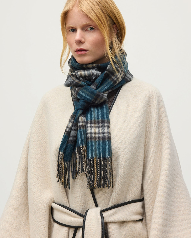 Doune Bottle Green Cashmere Scarf 3
