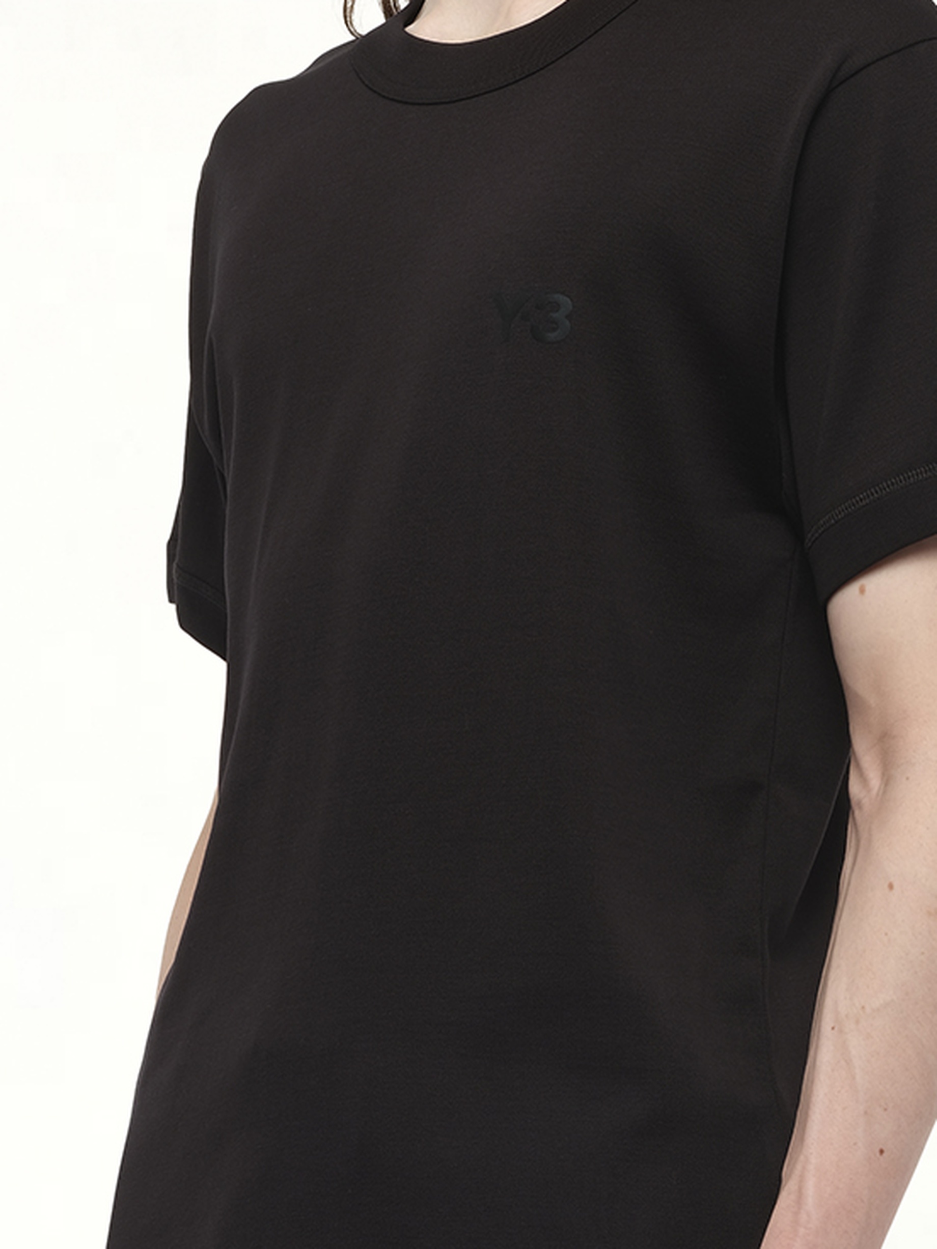 Slim Short Sleeve T-Shirt in Black - 3