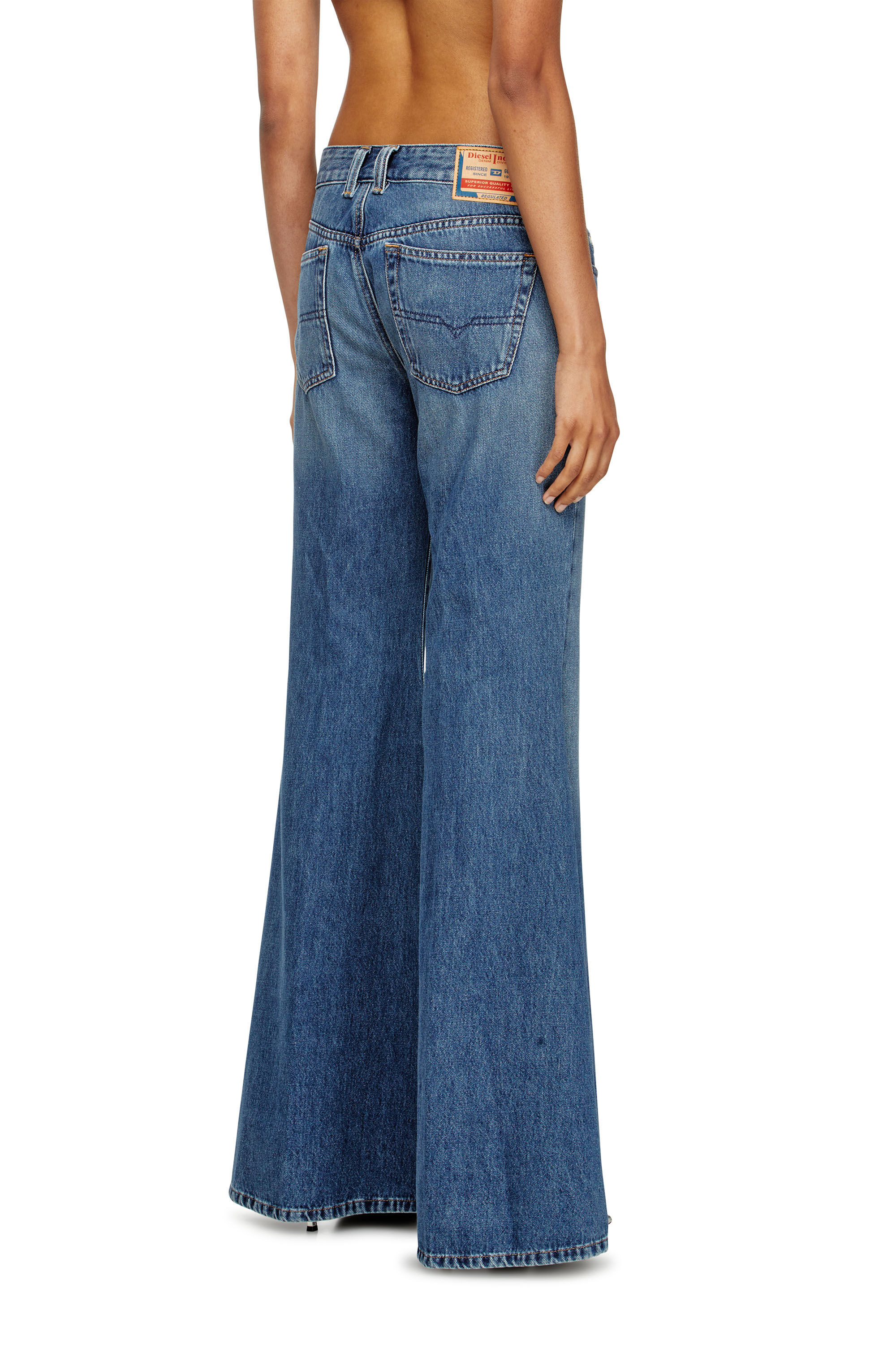 FLARE JEANS 1970 D-BLEESS 09M56 - 4